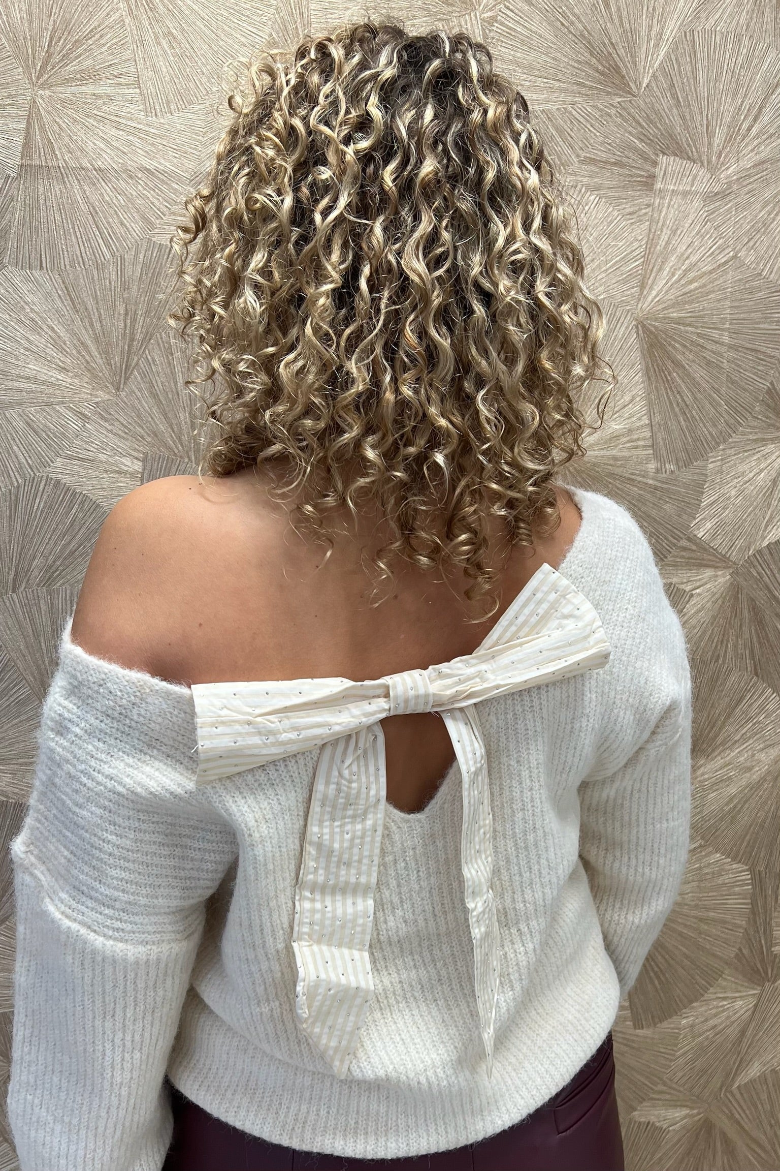 Amandine Bow Sweater - Beige - Image 4