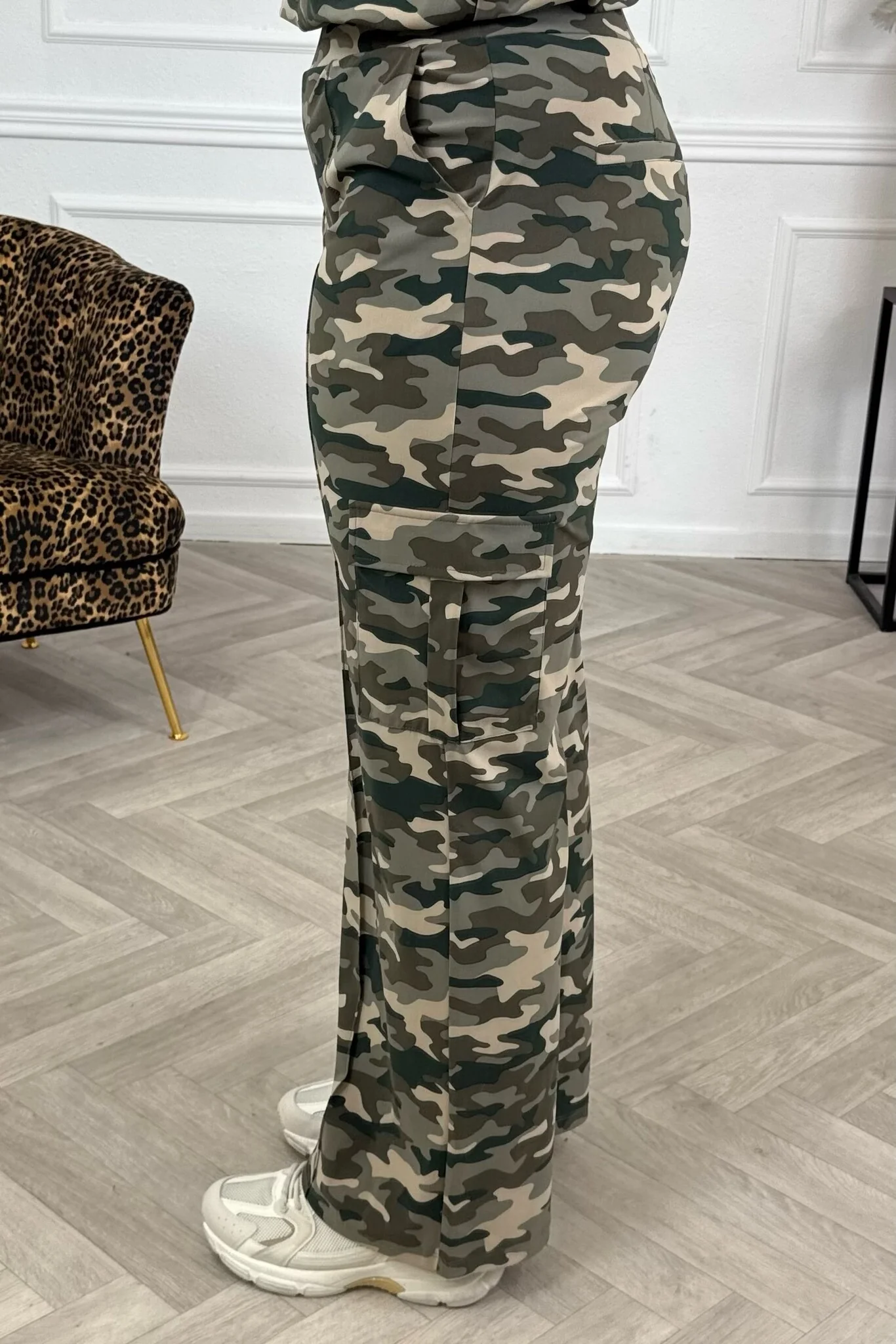 Ambika Army Print Travel Wide Leg Cargo - Armygreen - Image 3