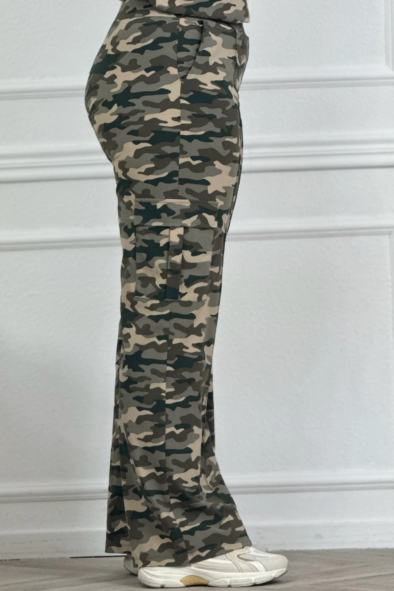 Ambika Army Print Travel Wide Leg Cargo - Armygreen - Image 5