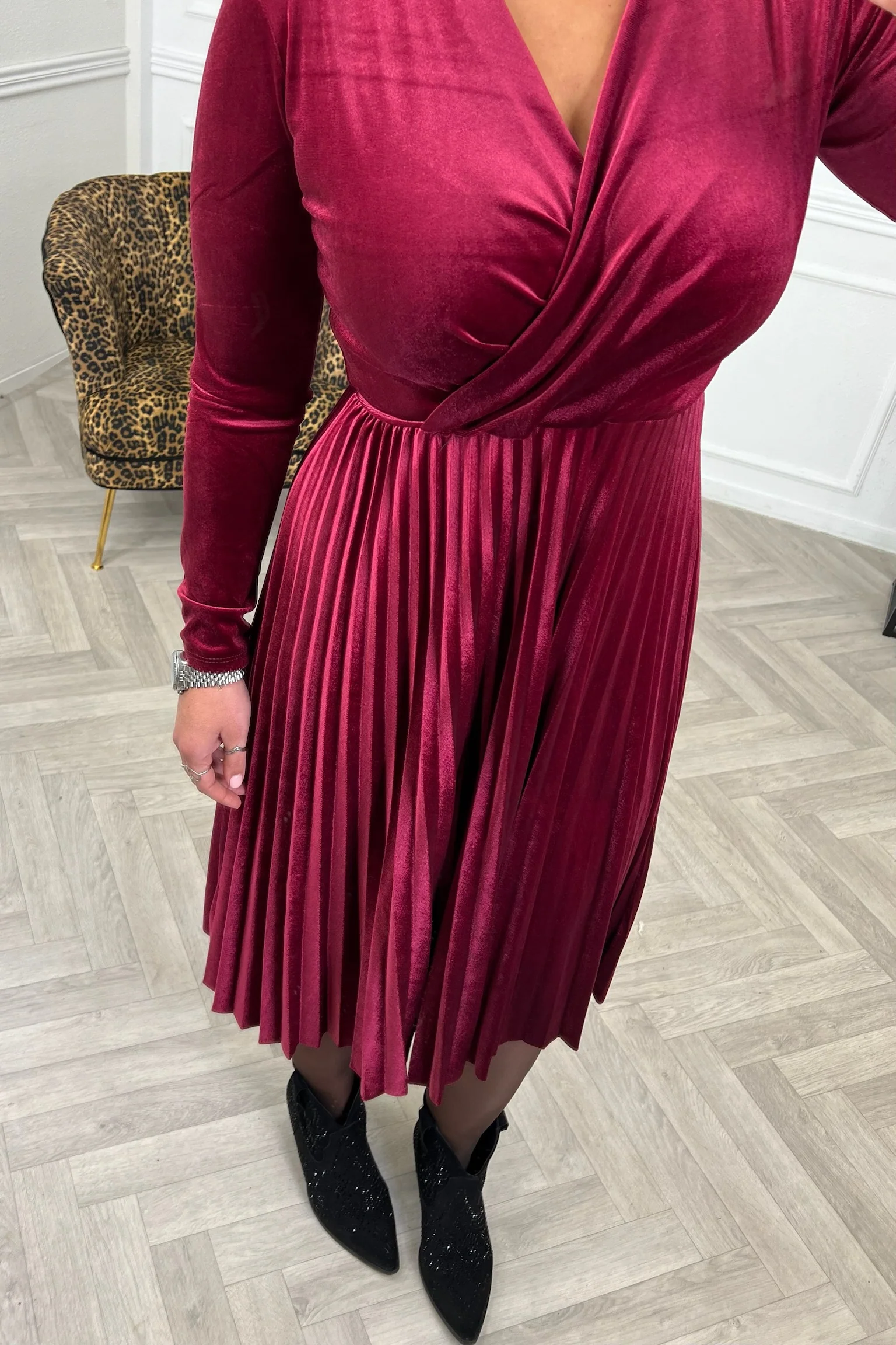 Bella Velvet Dress - Bordeaux - Image 2