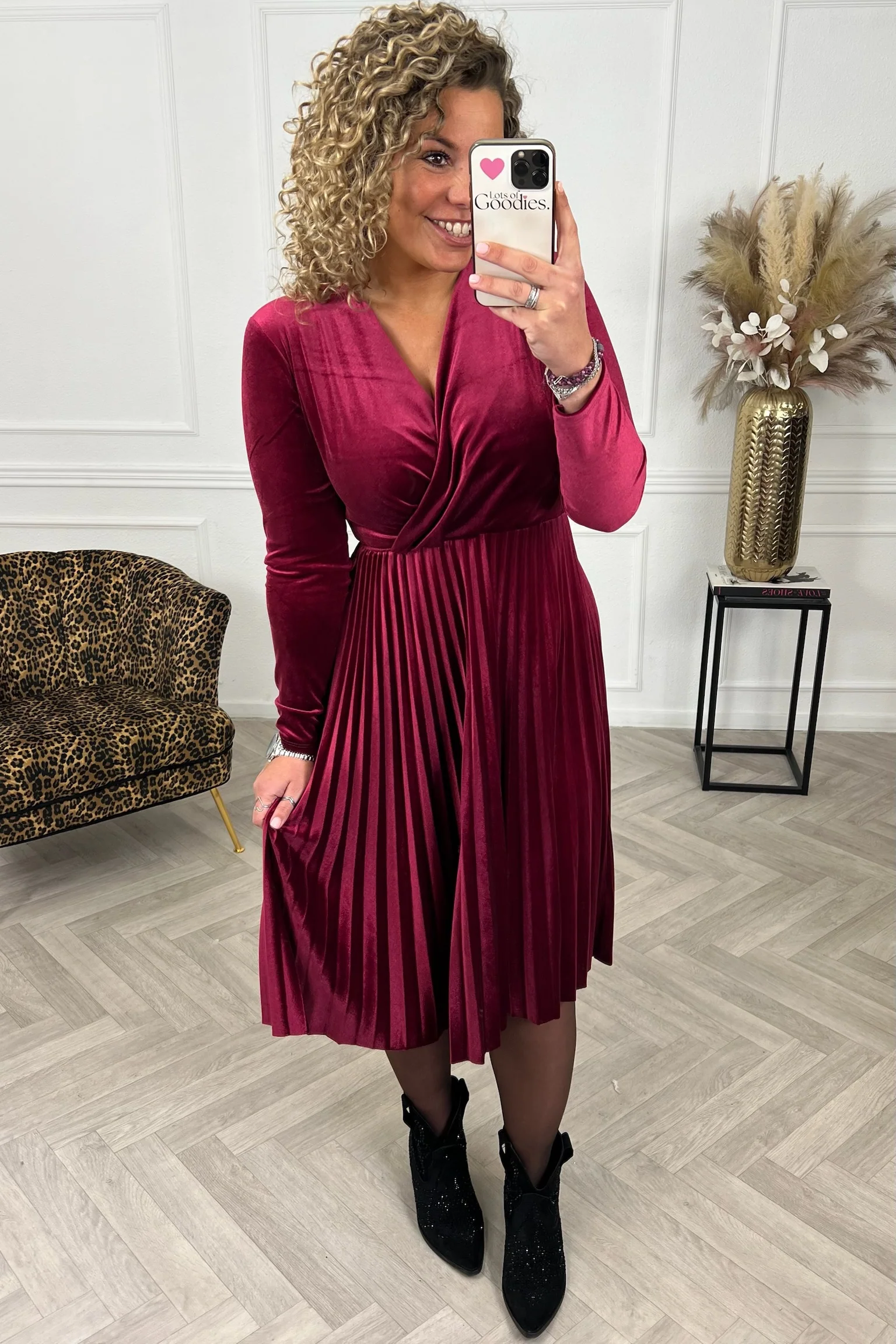 Bella Velvet Dress - Bordeaux - Image 3