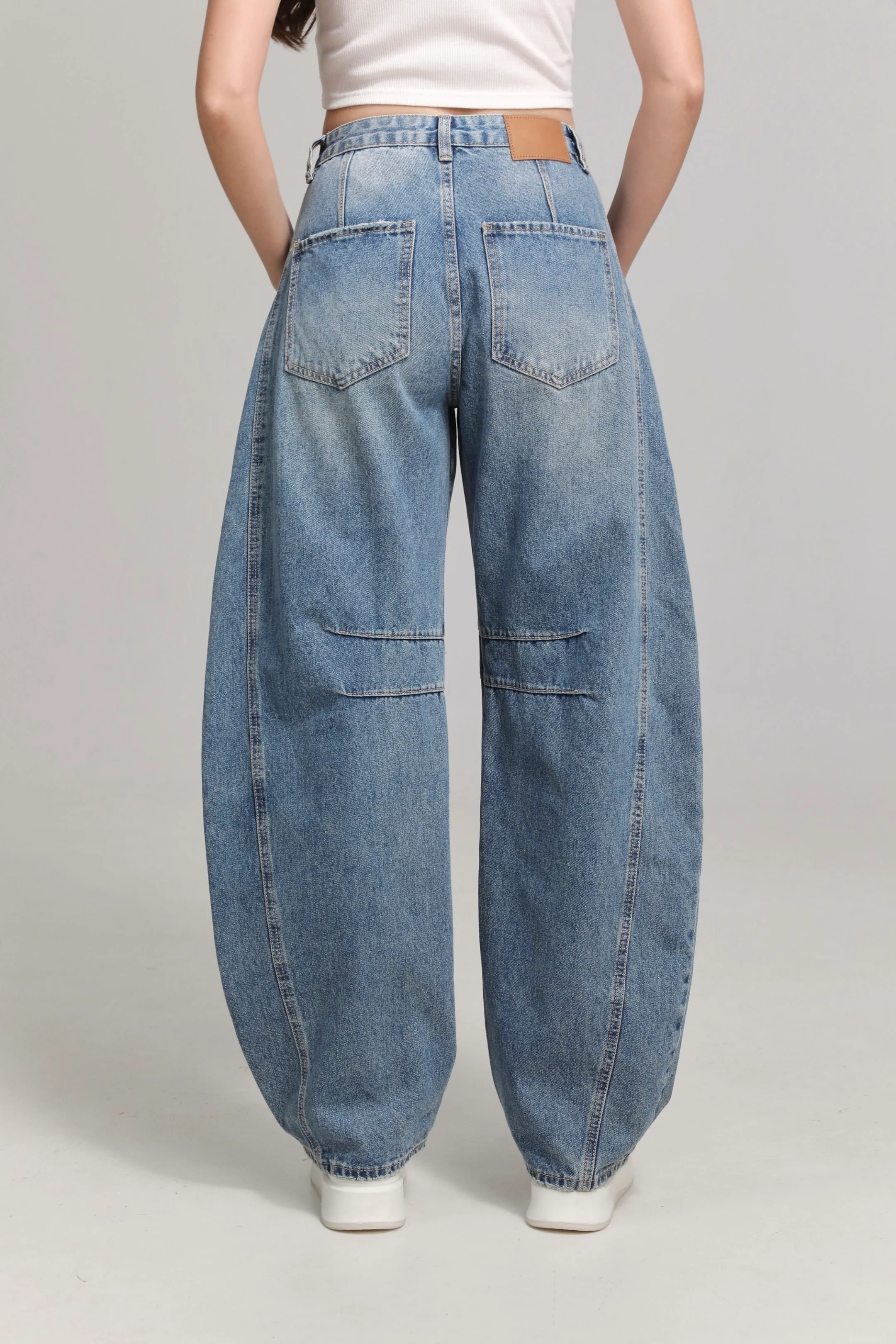 Bibi Barrel Jeans - Denim Blue - Image 5