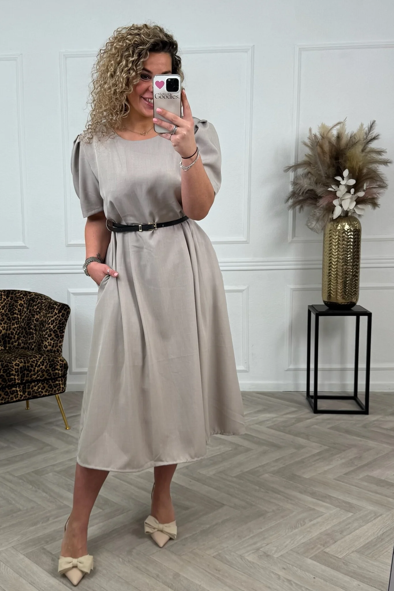 Classic Dress - Mocca - Image 3
