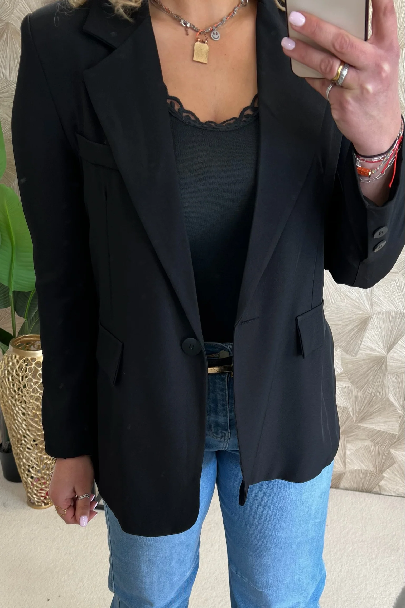 Classy Basic Coco Blazer - Black - Image 6