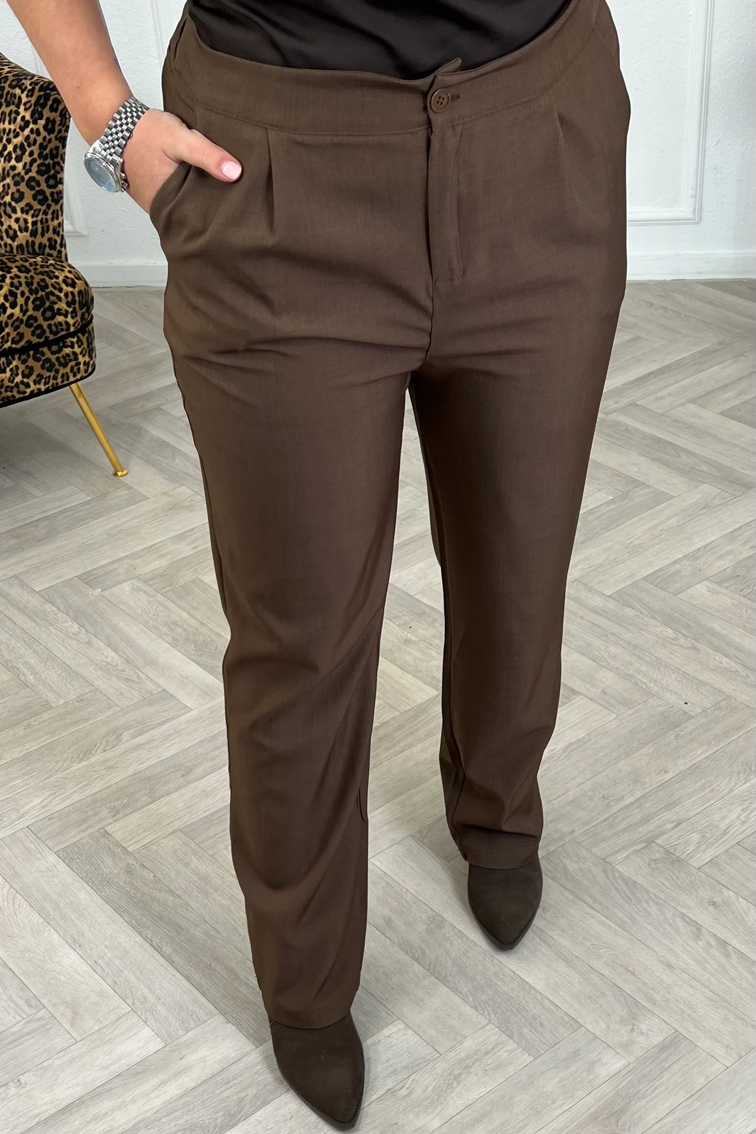 Classy Lace Suit - Brown - Image 10
