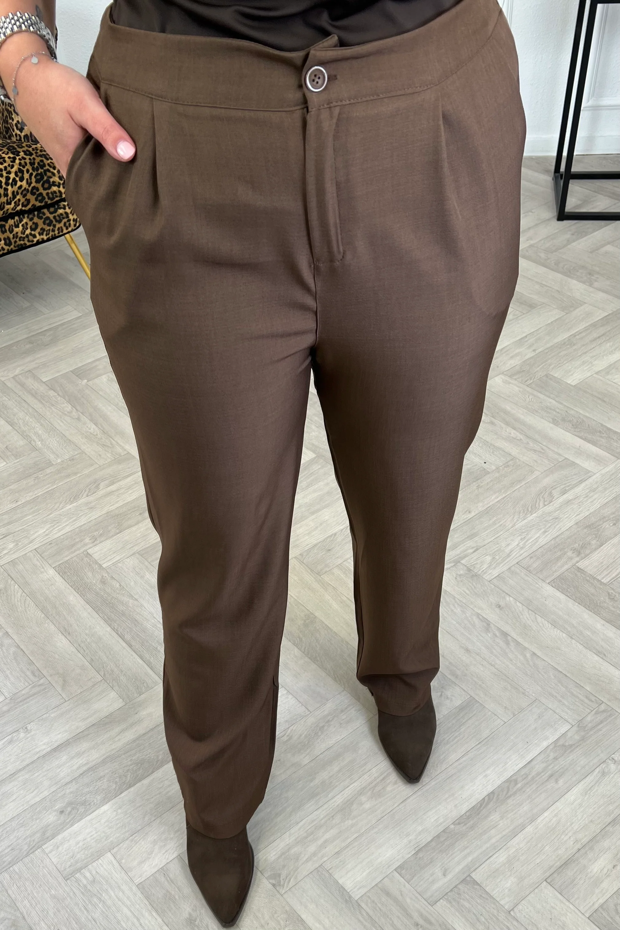 Classy Lace Suit - Brown - Image 5