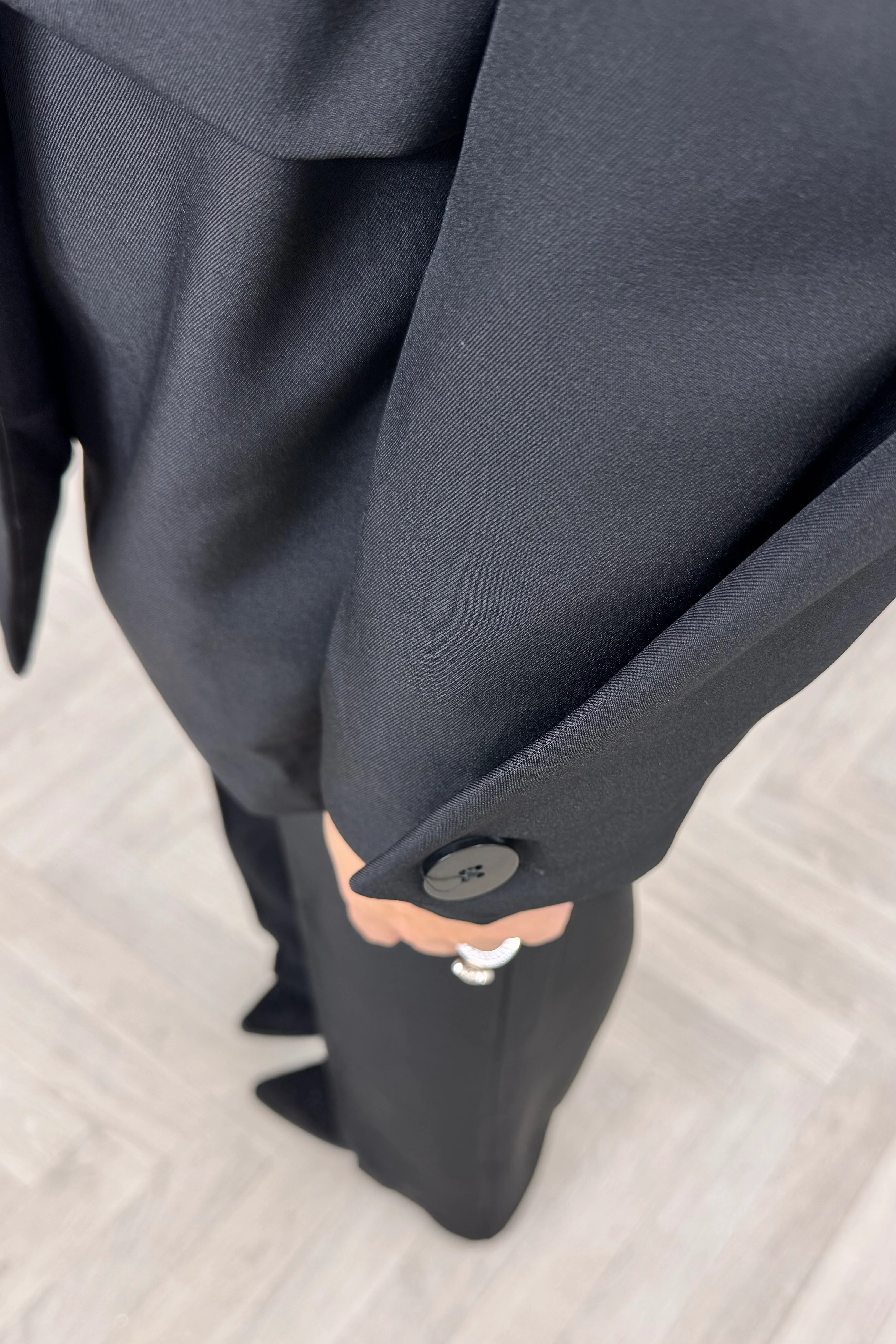 Classy Oversized Coco Blazer - Black - Image 4