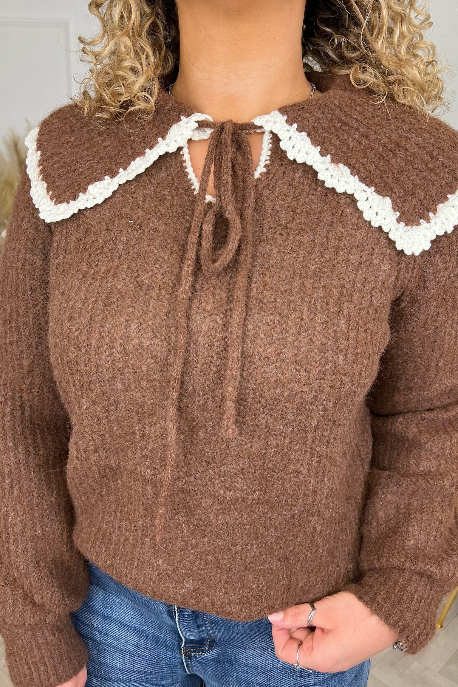 Collar Lace Strik Sweater - Brown - Image 3