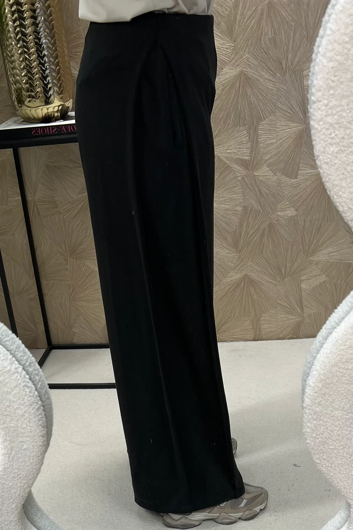Comfy Wide Leg Jogging Pants - Black - Image 2