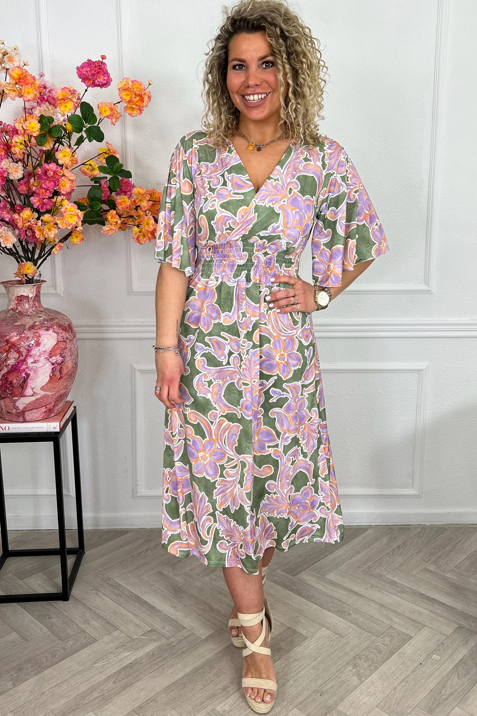 Curvy Flower Taille Dress - Lila/Green