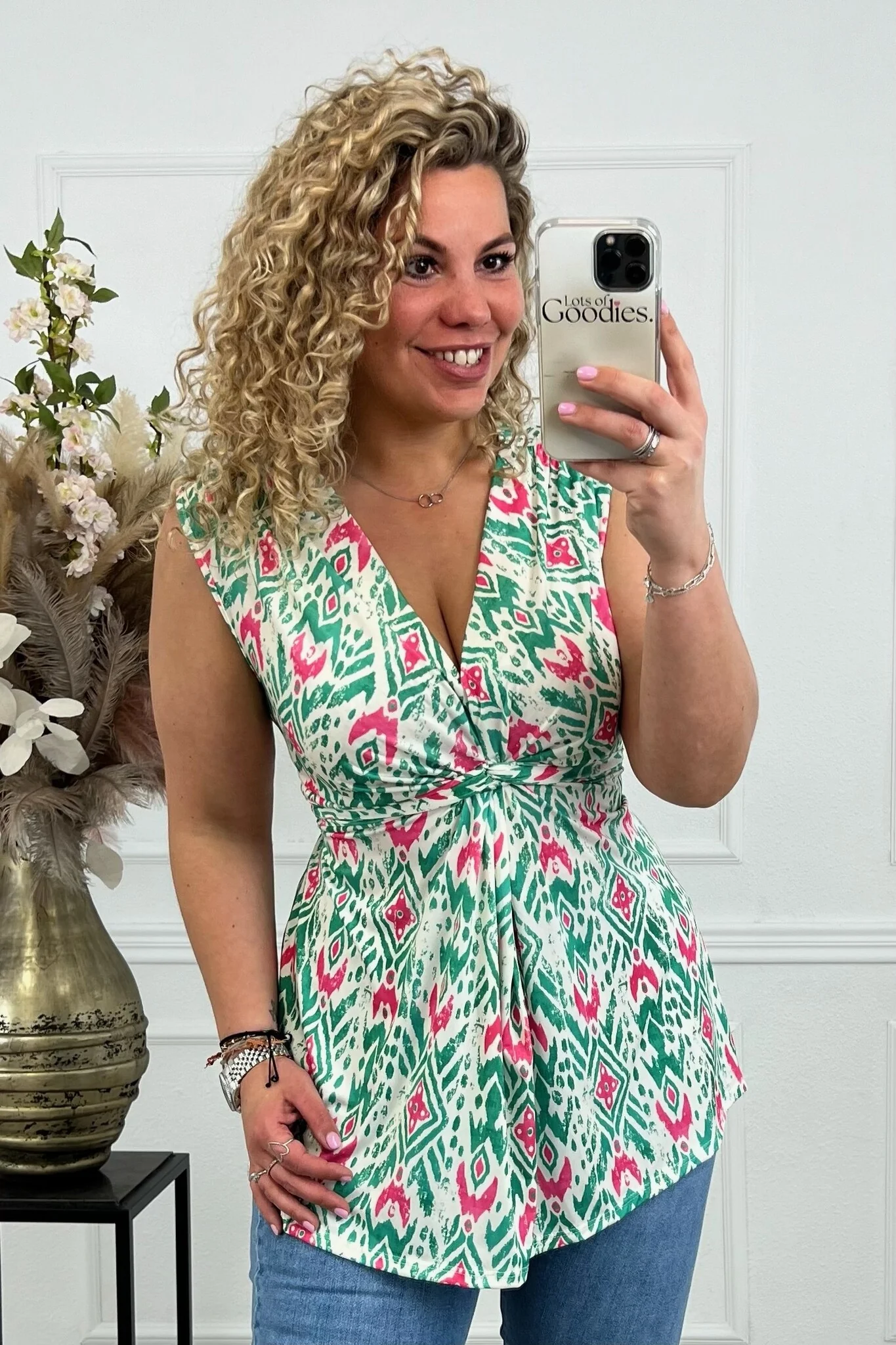 Curvy Knotted Sleeveless Amber Top - Green/Pink - Image 3