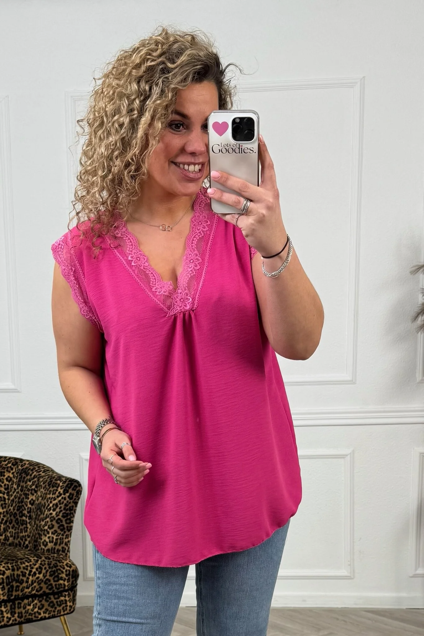 Curvy Malibu Lace Top - Fuchsia