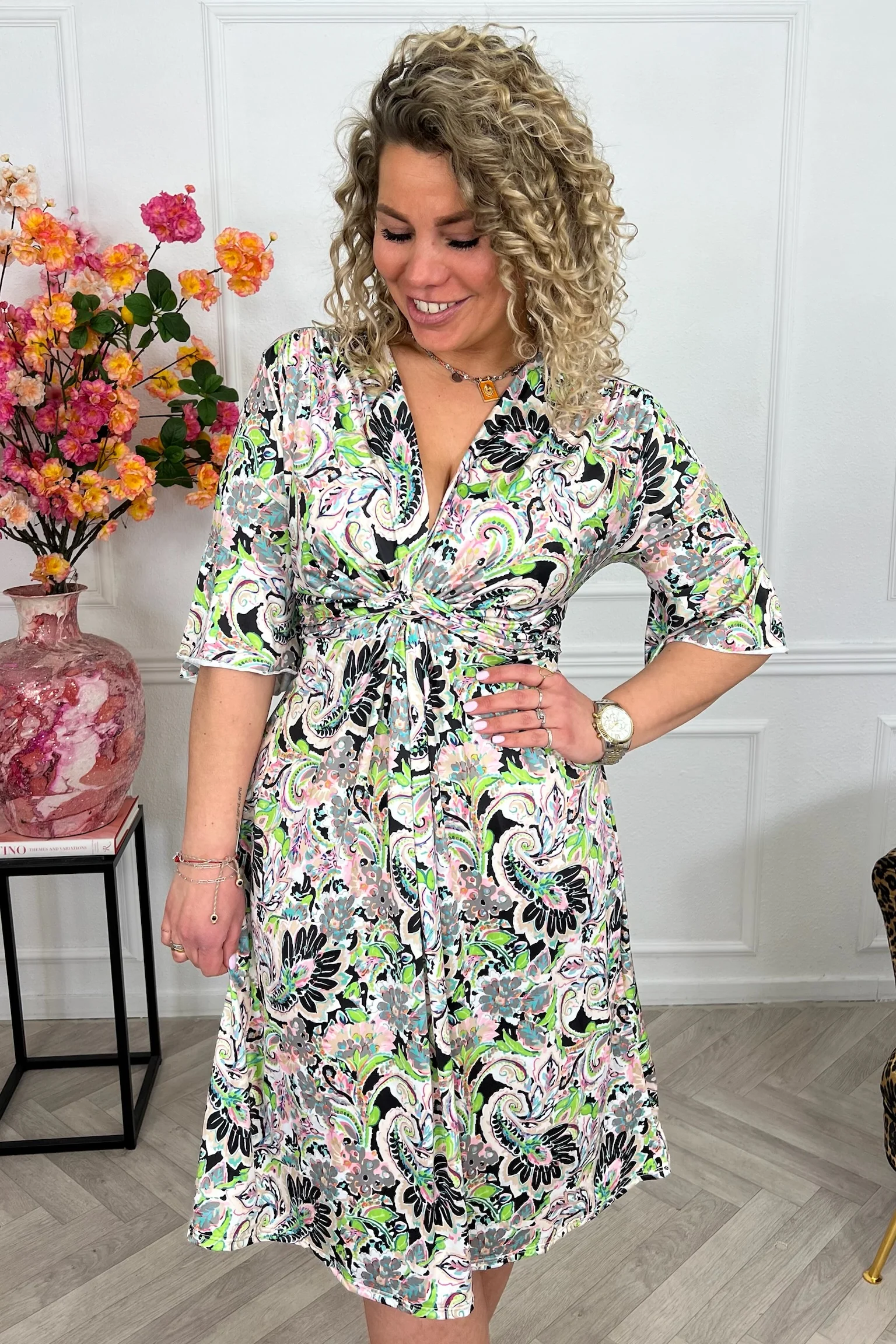 Curvy Short Knotted Flowers Dress - Black/Pink - Image 3