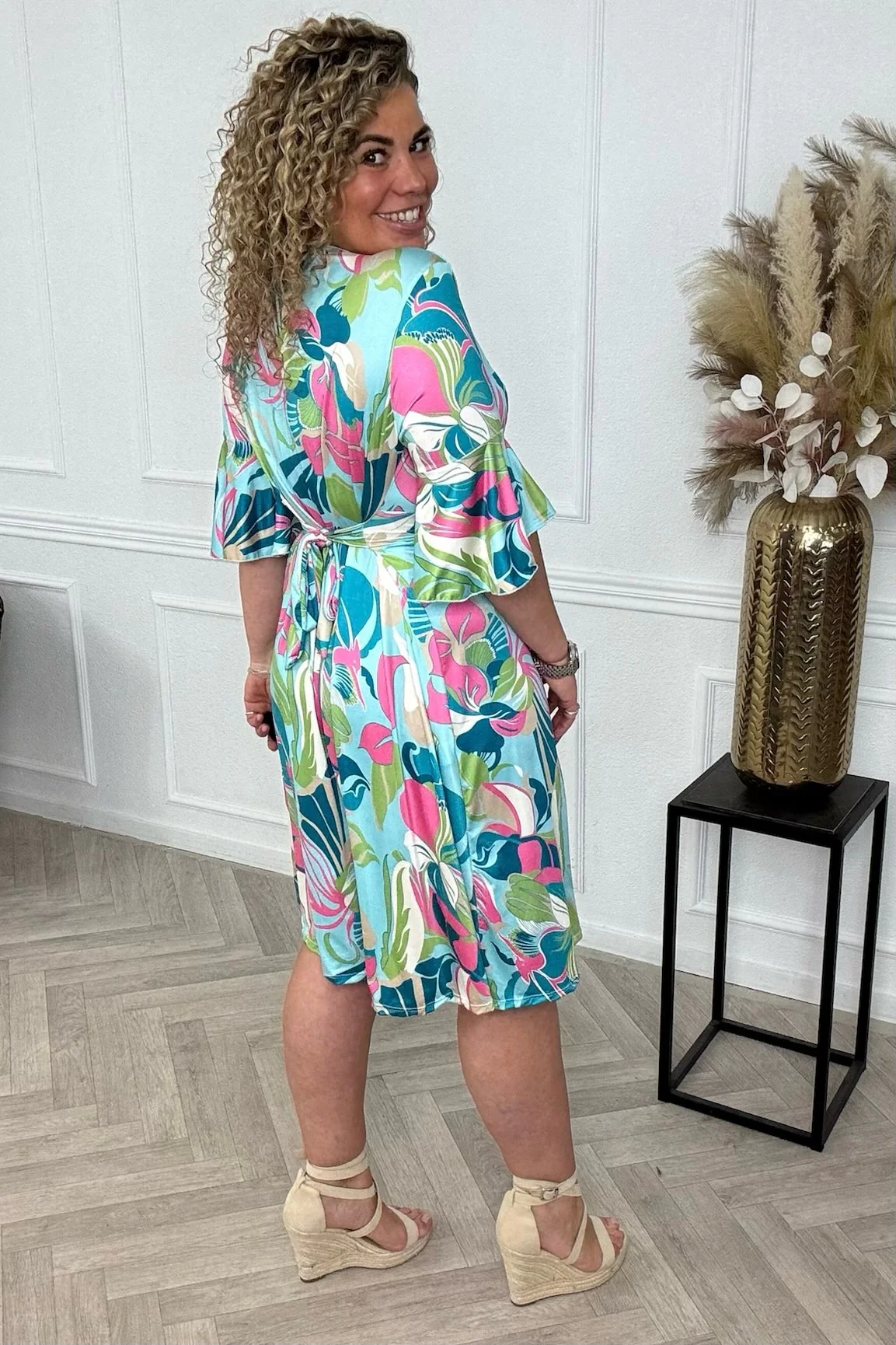 Curvy Short Knotted Hannah Dress - Light Blue - Image 3