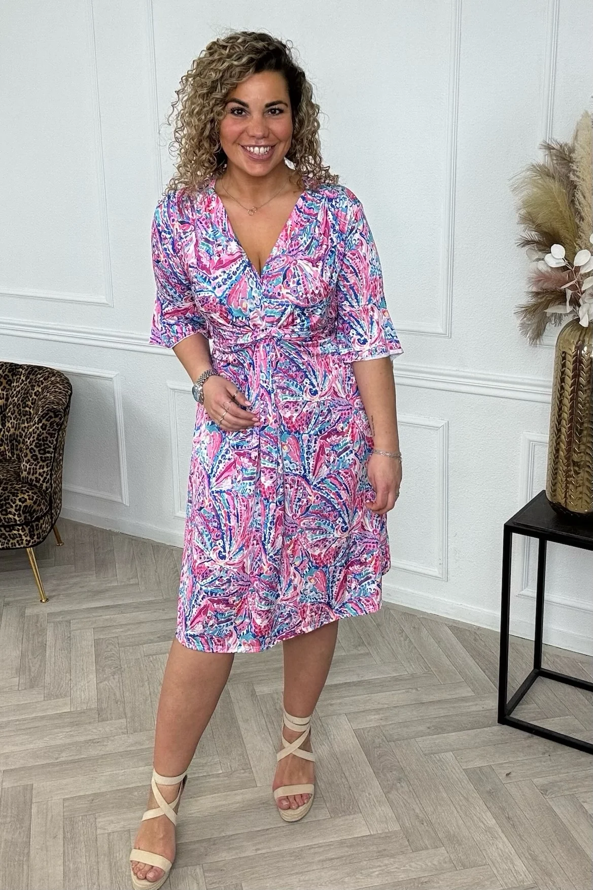Curvy Short Knotted Victoria Dress - Pink