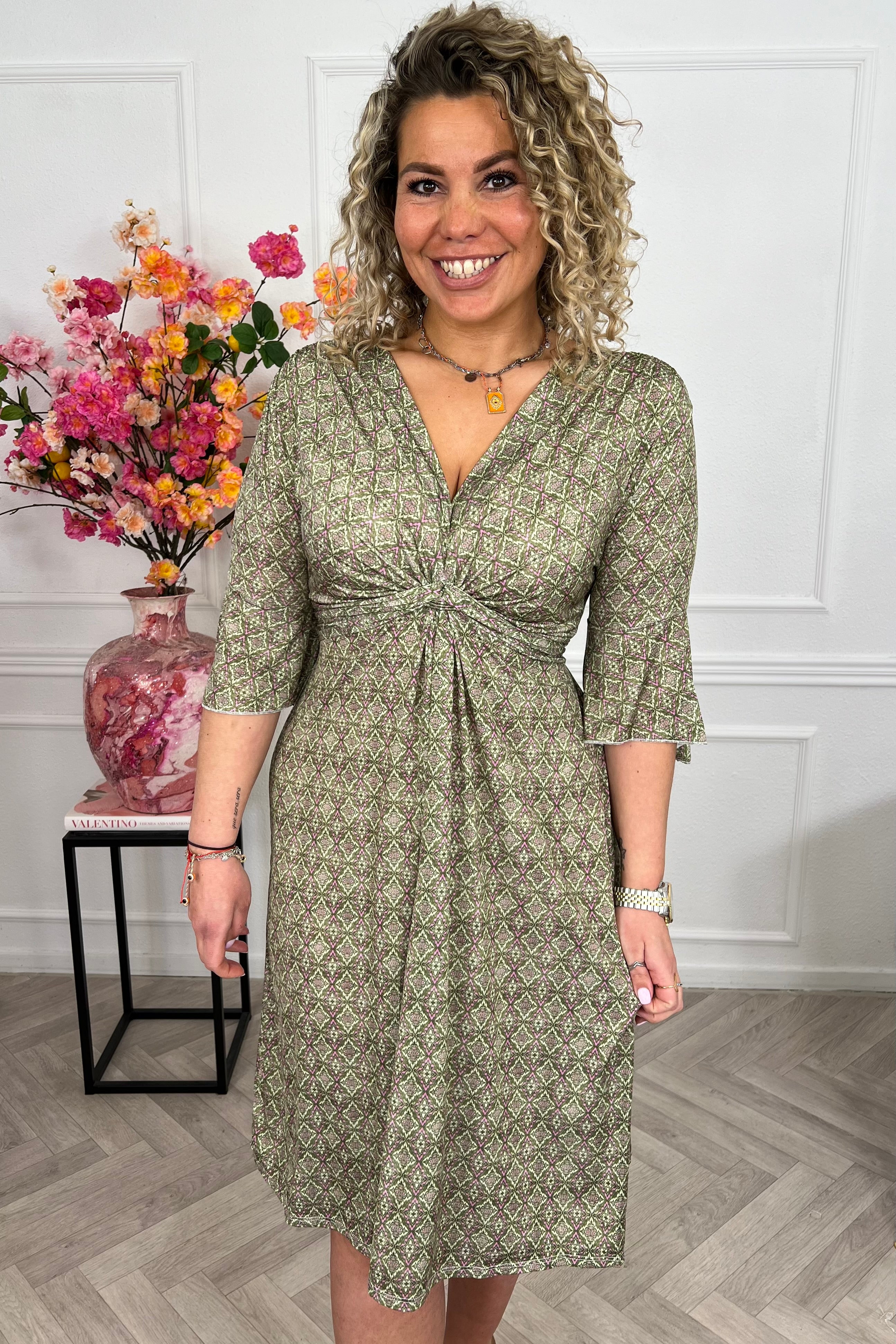 Curvy Short Knotted Violette Dress - Green
