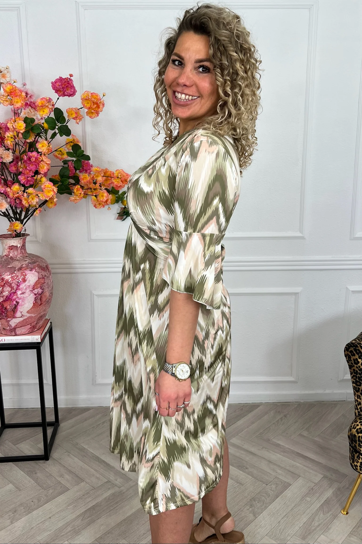 Curvy Short Knotted Zigzag Dress - Armygreen - Image 5