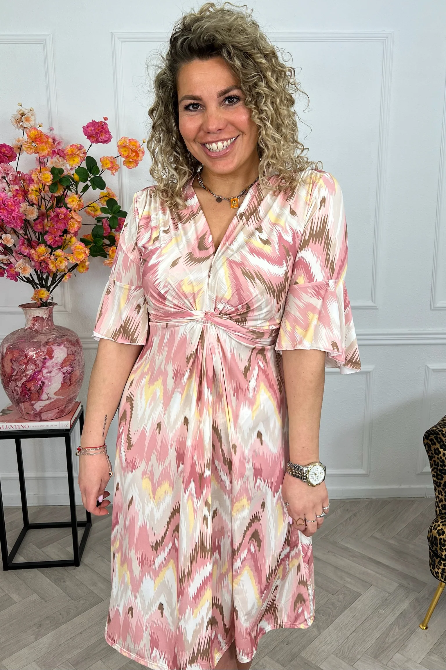 Curvy Short Knotted Zigzag Dress - Pink - Image 5