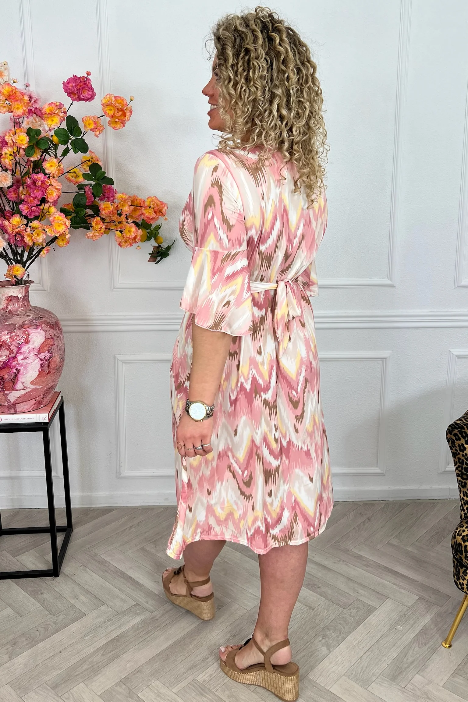 Curvy Short Knotted Zigzag Dress - Pink - Image 6