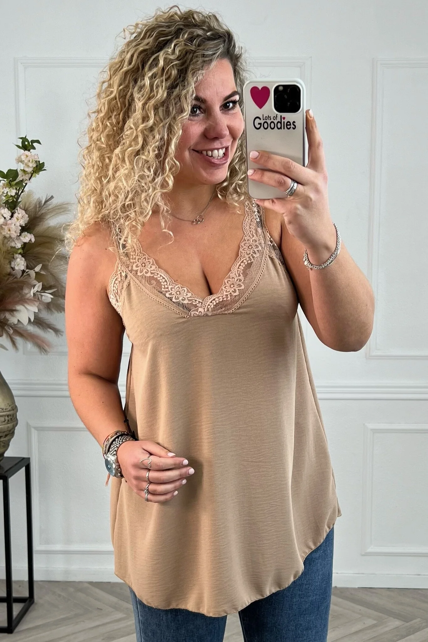Curvy Sisi Lace Top - Light Camel