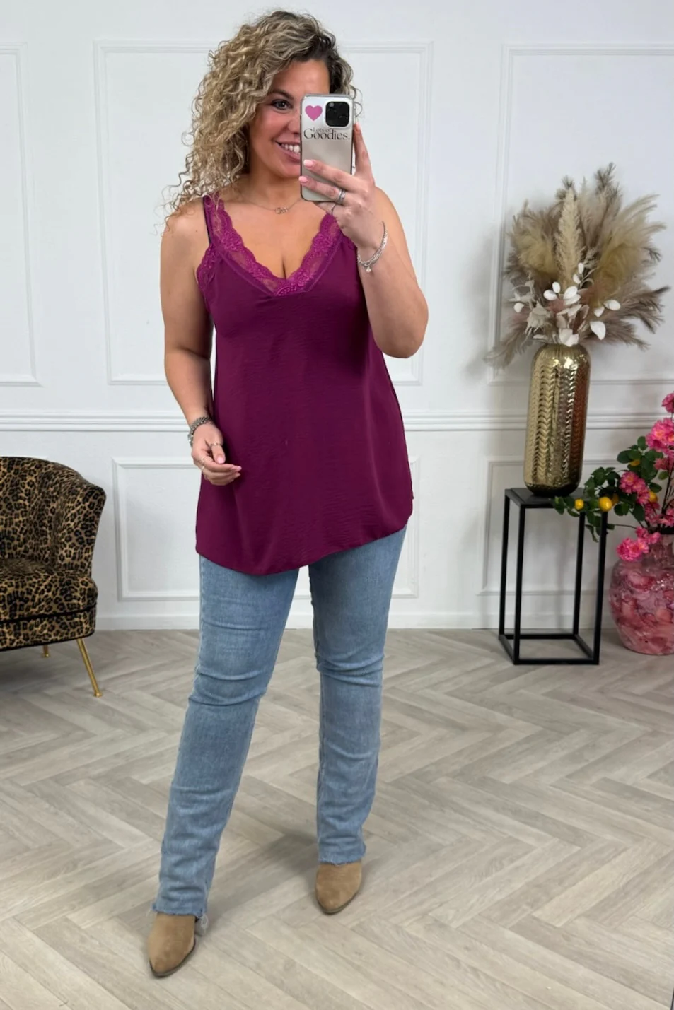 Curvy Sisi Lace Top - Raspberry