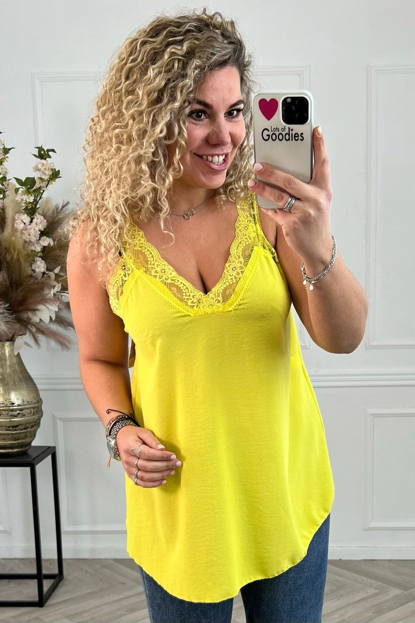 Curvy Sisi Lace Top - Yellow