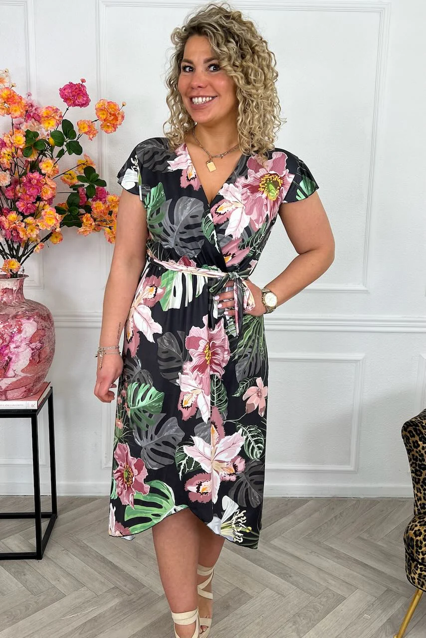 Curvy Strik Forest Dress - Black/Pink