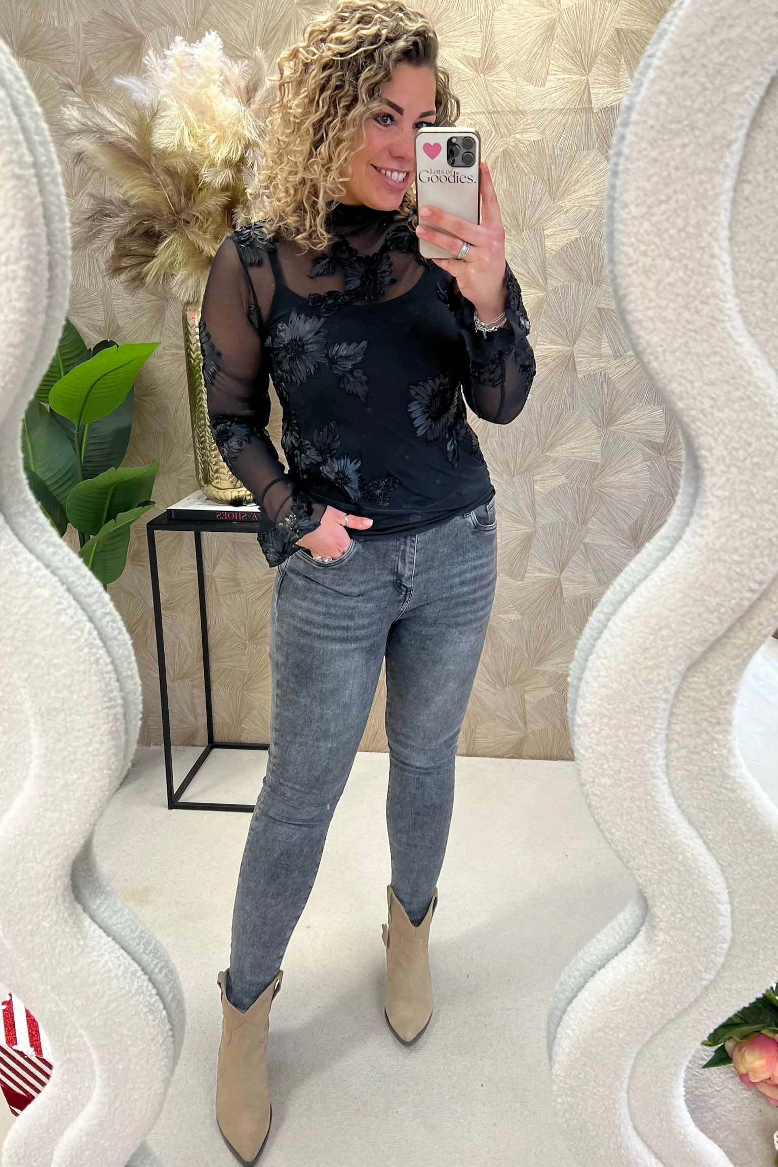 Floral Embroidery Coll Top - Black/Black