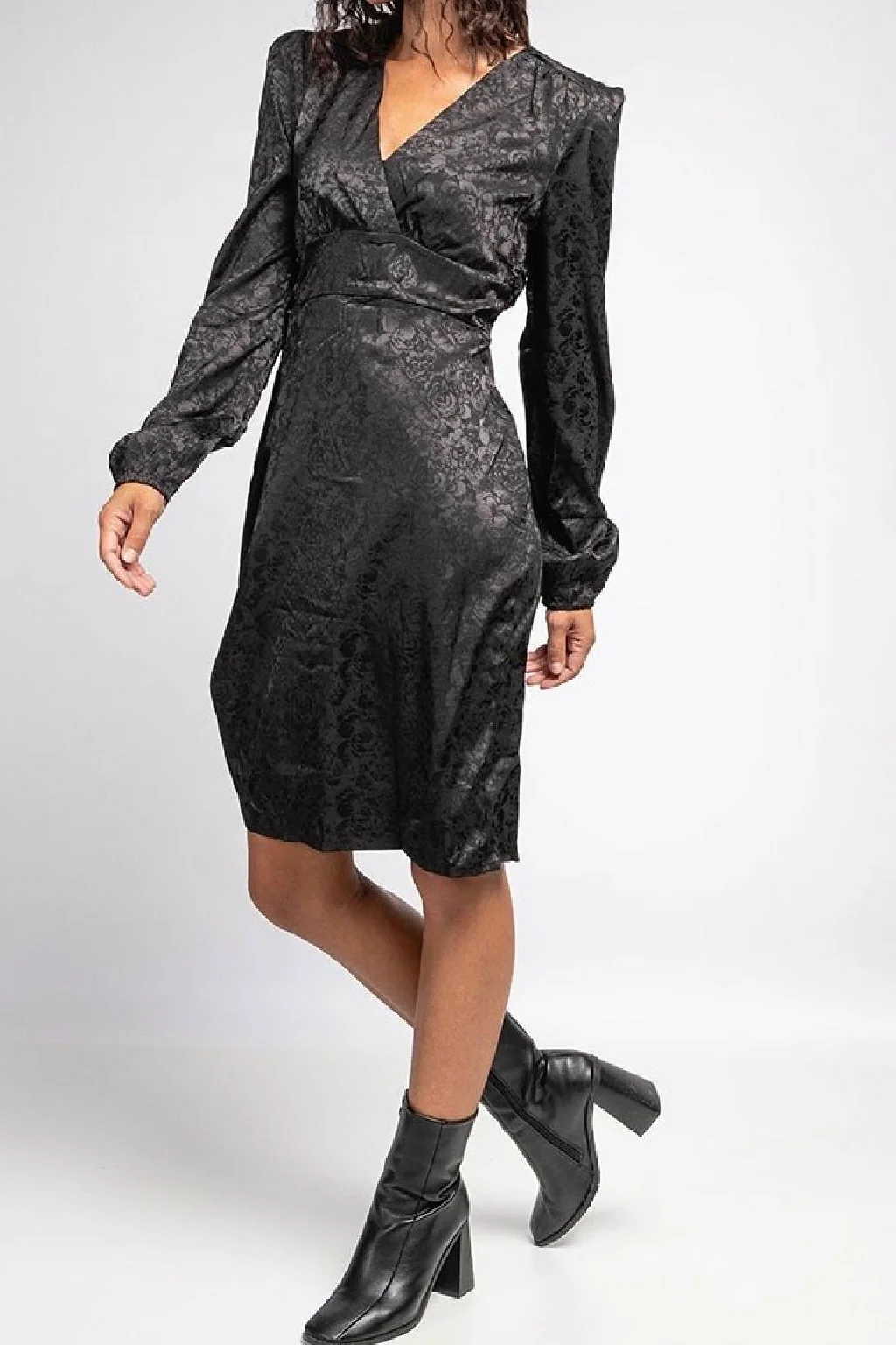 Flower Silk V Dress - Black