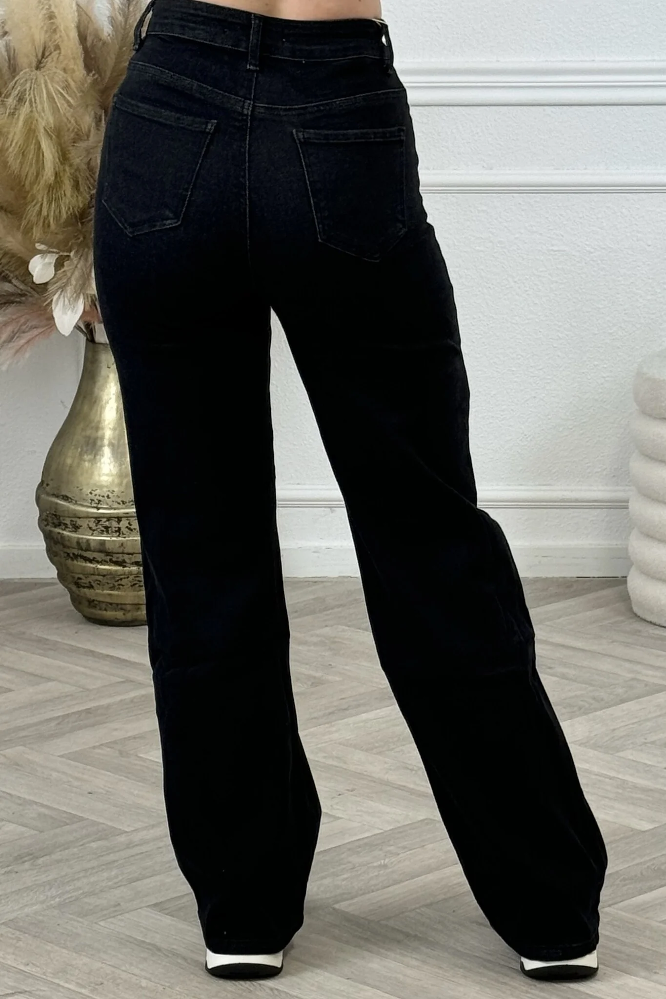 Goodies Wide Leg Jeans - Black - Image 5