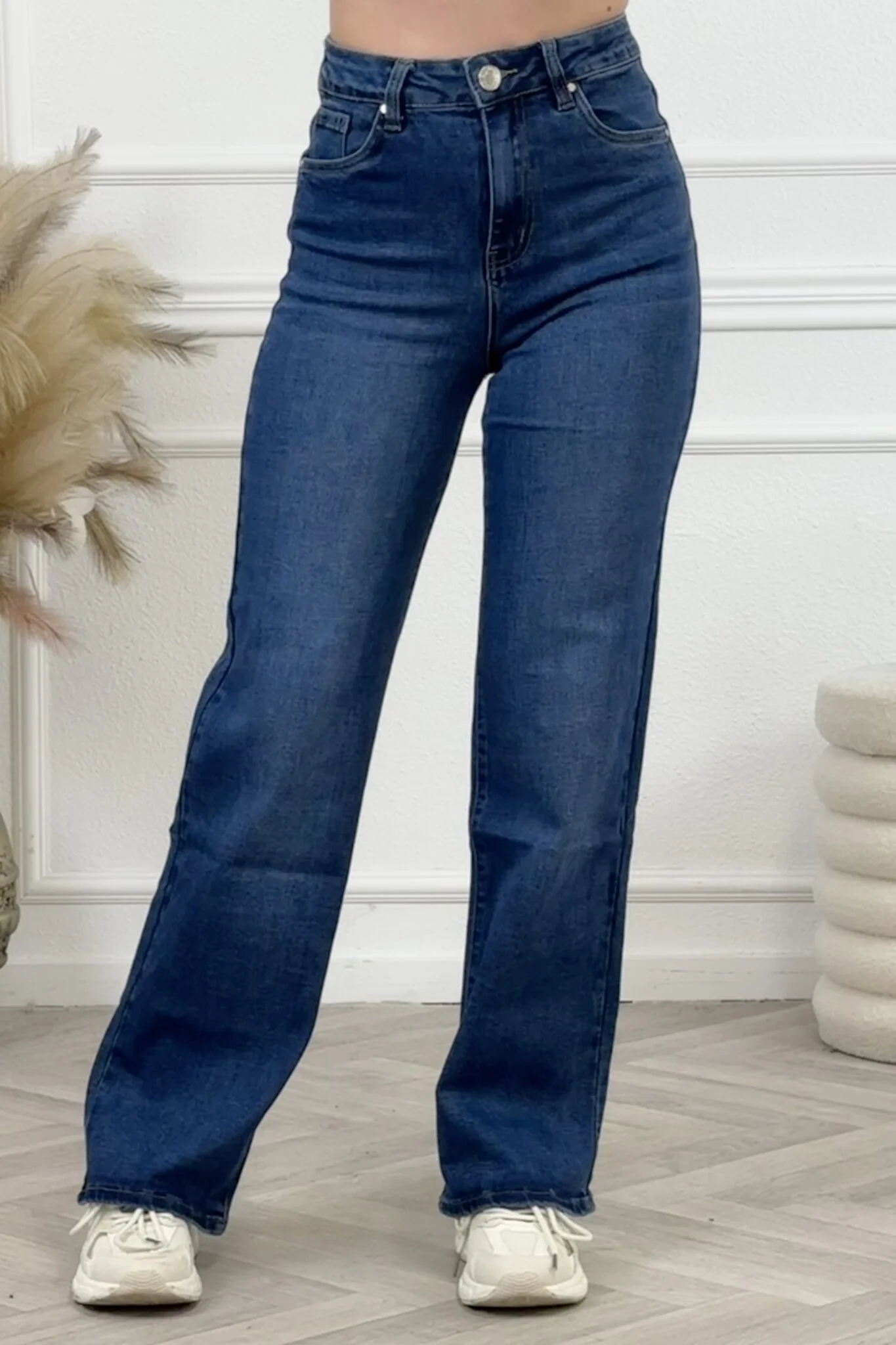 Goodies Wide Leg Jeans - Washed Blue - Image 2