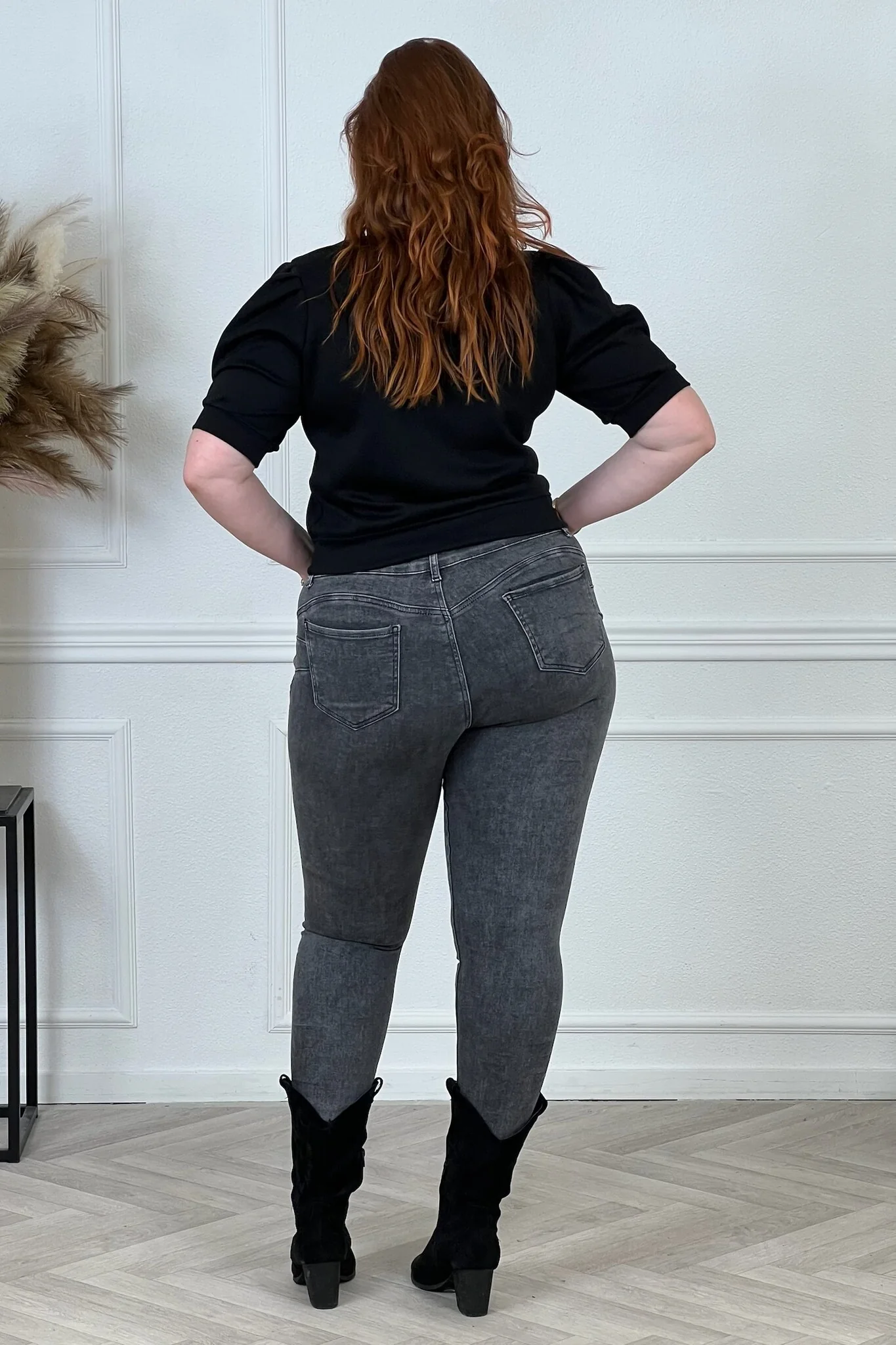Heart Shaped Push Up Skinny Jeans - Dark Grey - Image 4
