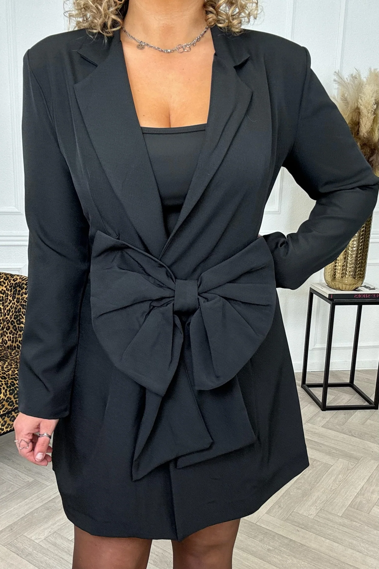Iconic Bow Blazer Dress - Black - Image 4