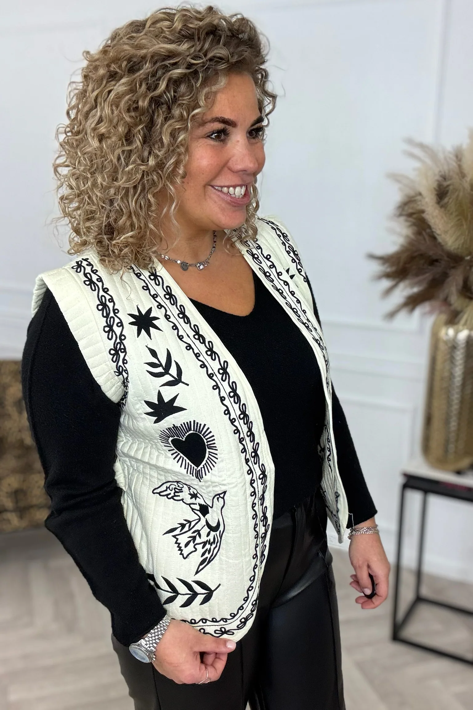 Joan Print Gilet - Creme - Image 3