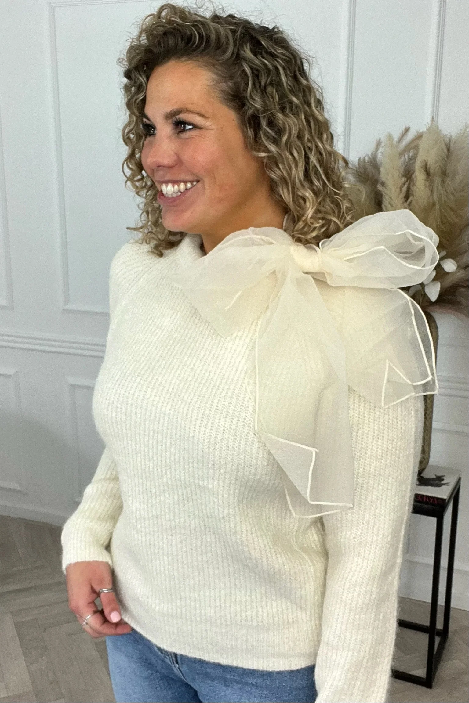 Joyce Perfect Bow Sweater - Beige - Image 4