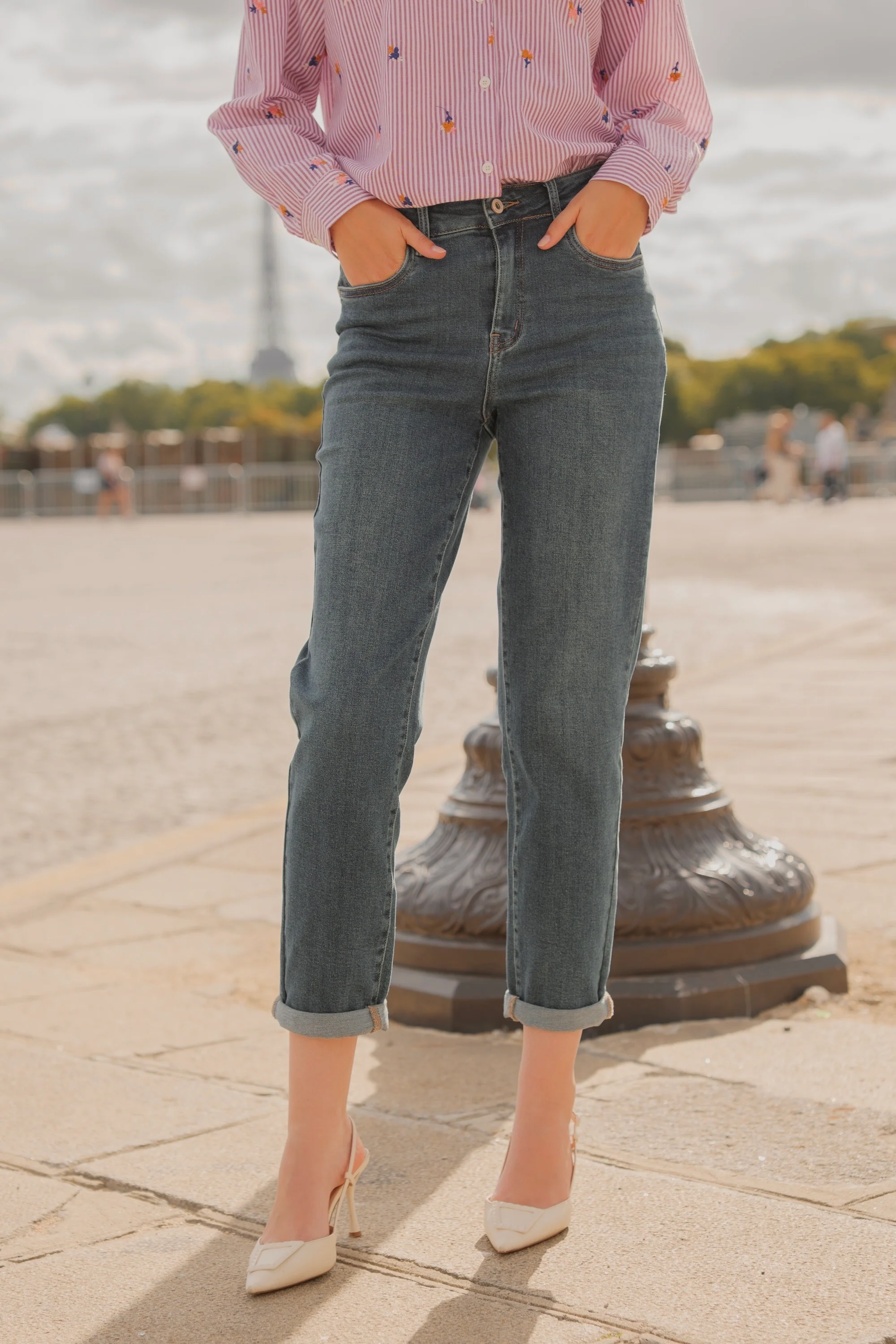 Louna Mom Jeans - Washed Blue