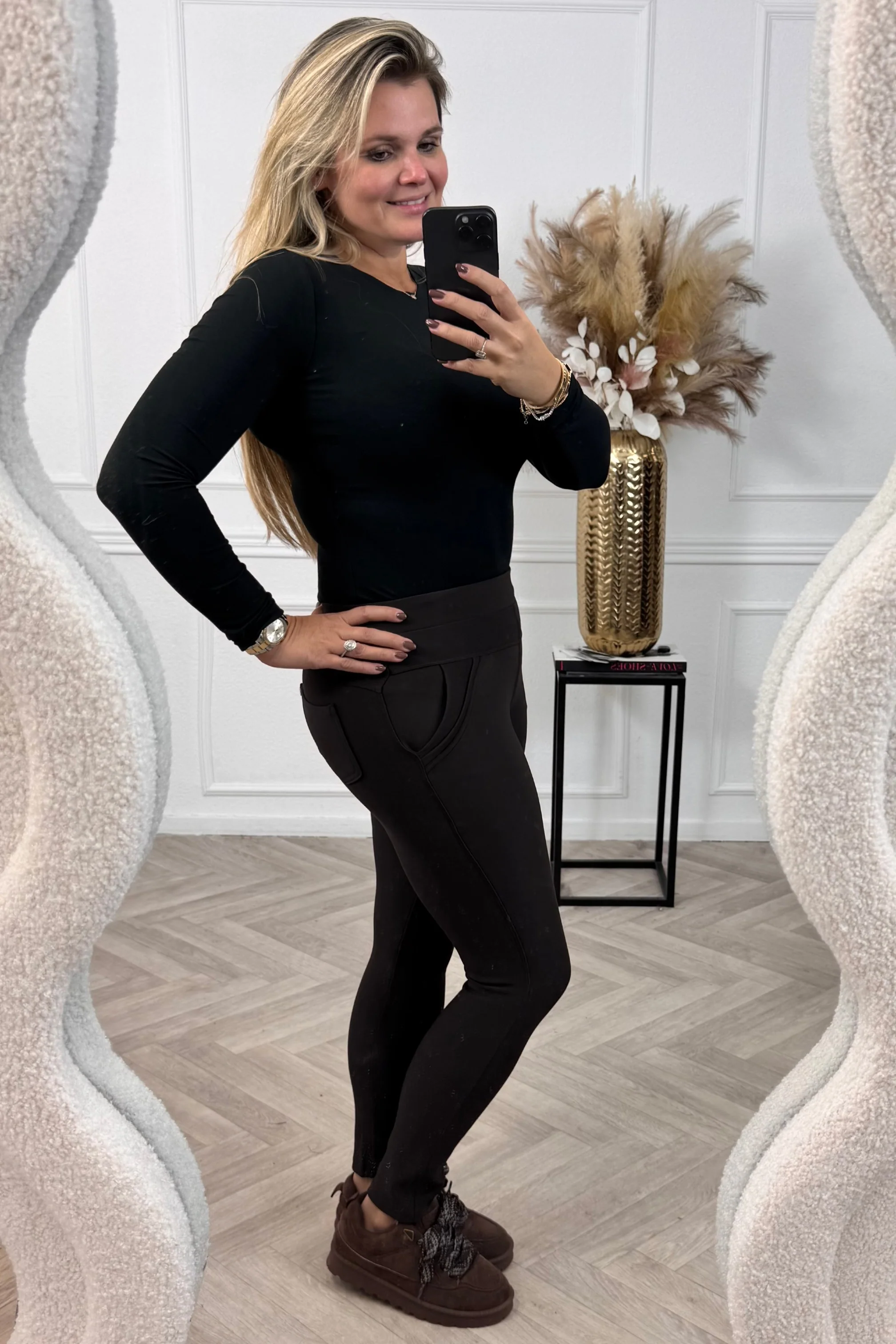 Kiki Fleece Pants - Black - Image 2