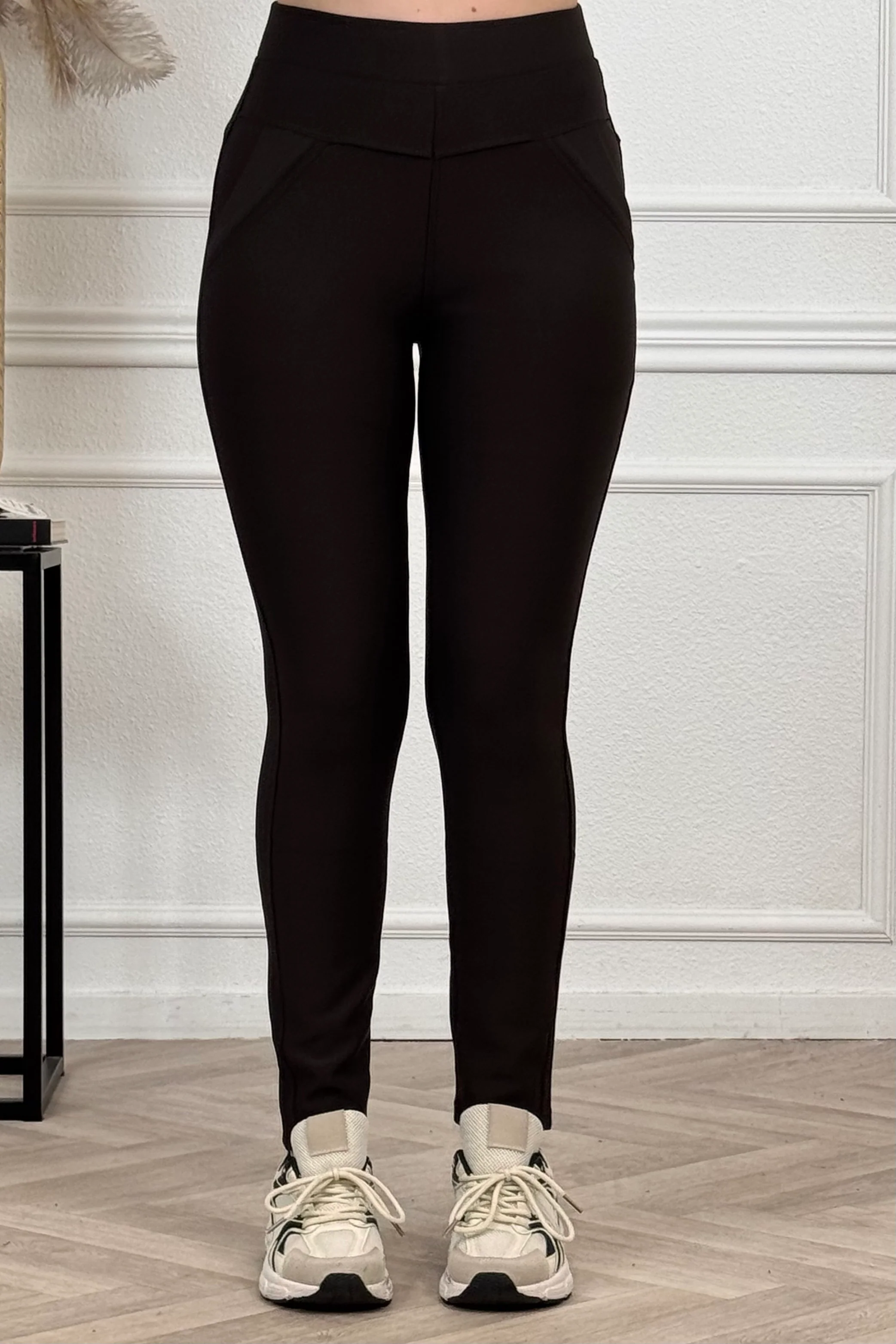 Kiki Fleece Pants - Brown - Image 5