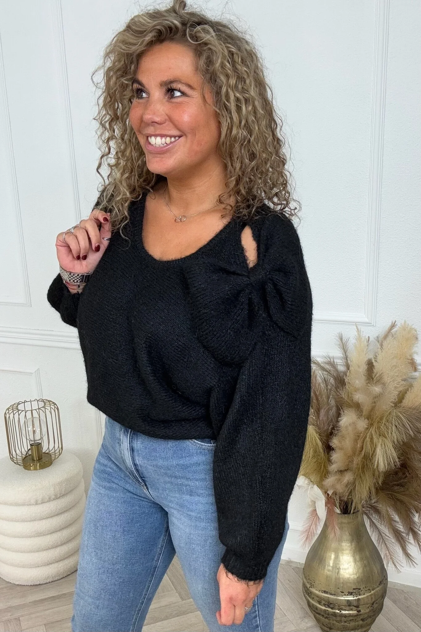 Lola Bow Sweater - Black - Image 3