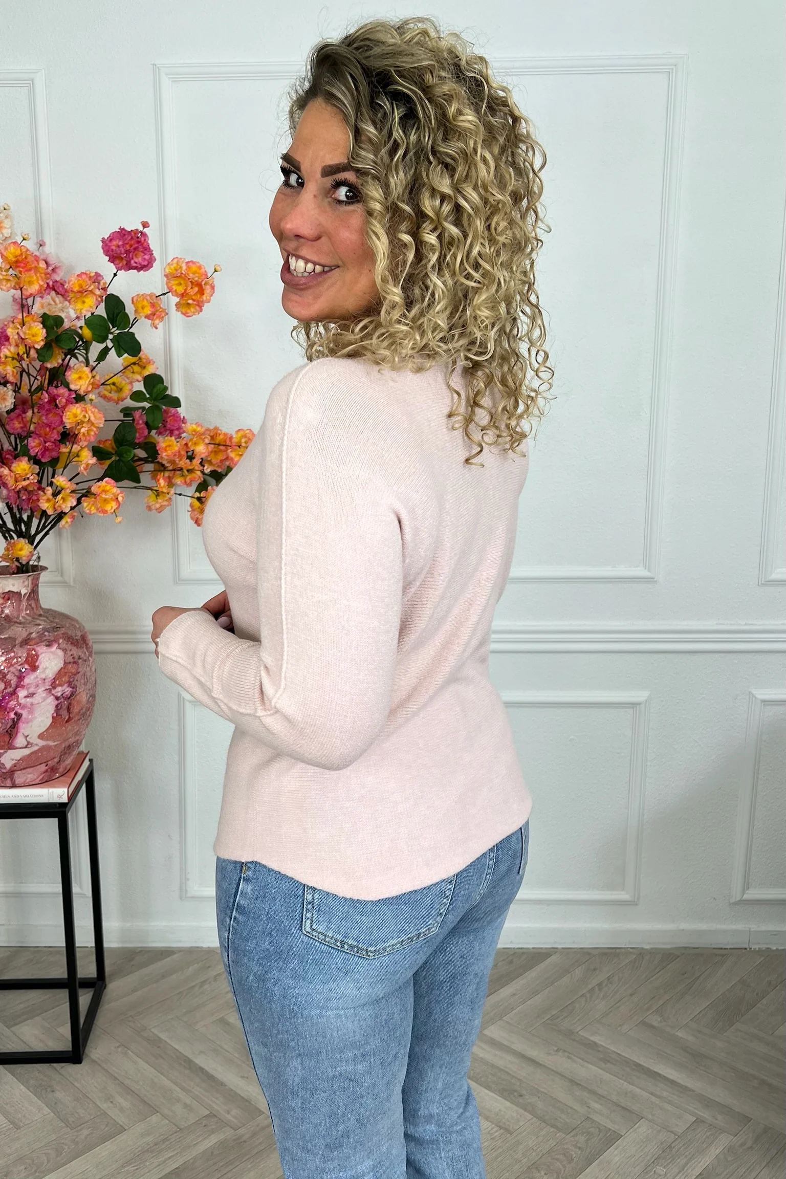 Long Sleeve Macy V Sweater - Light Pink - Image 2