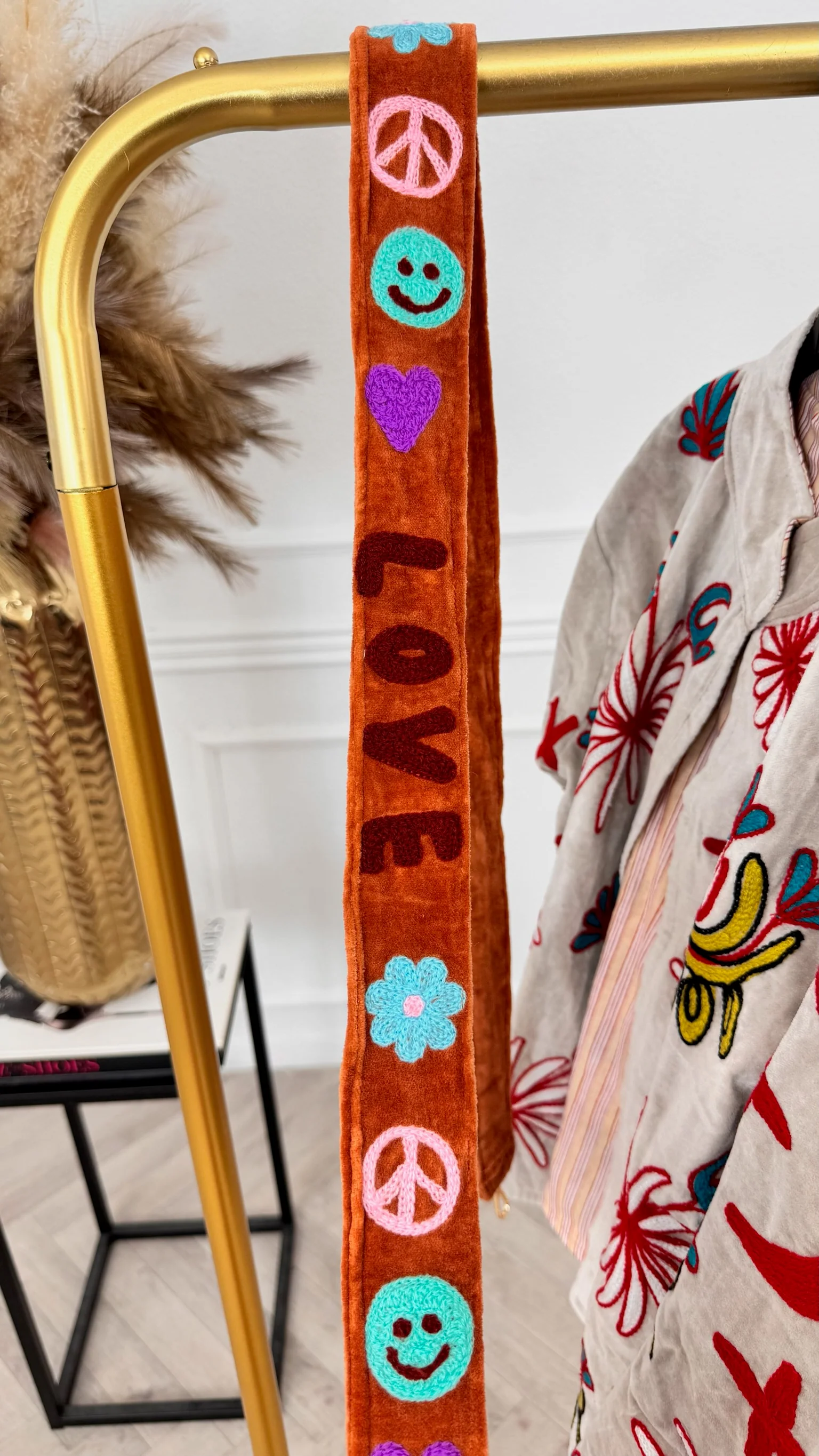 Love Phone Strap - Brown