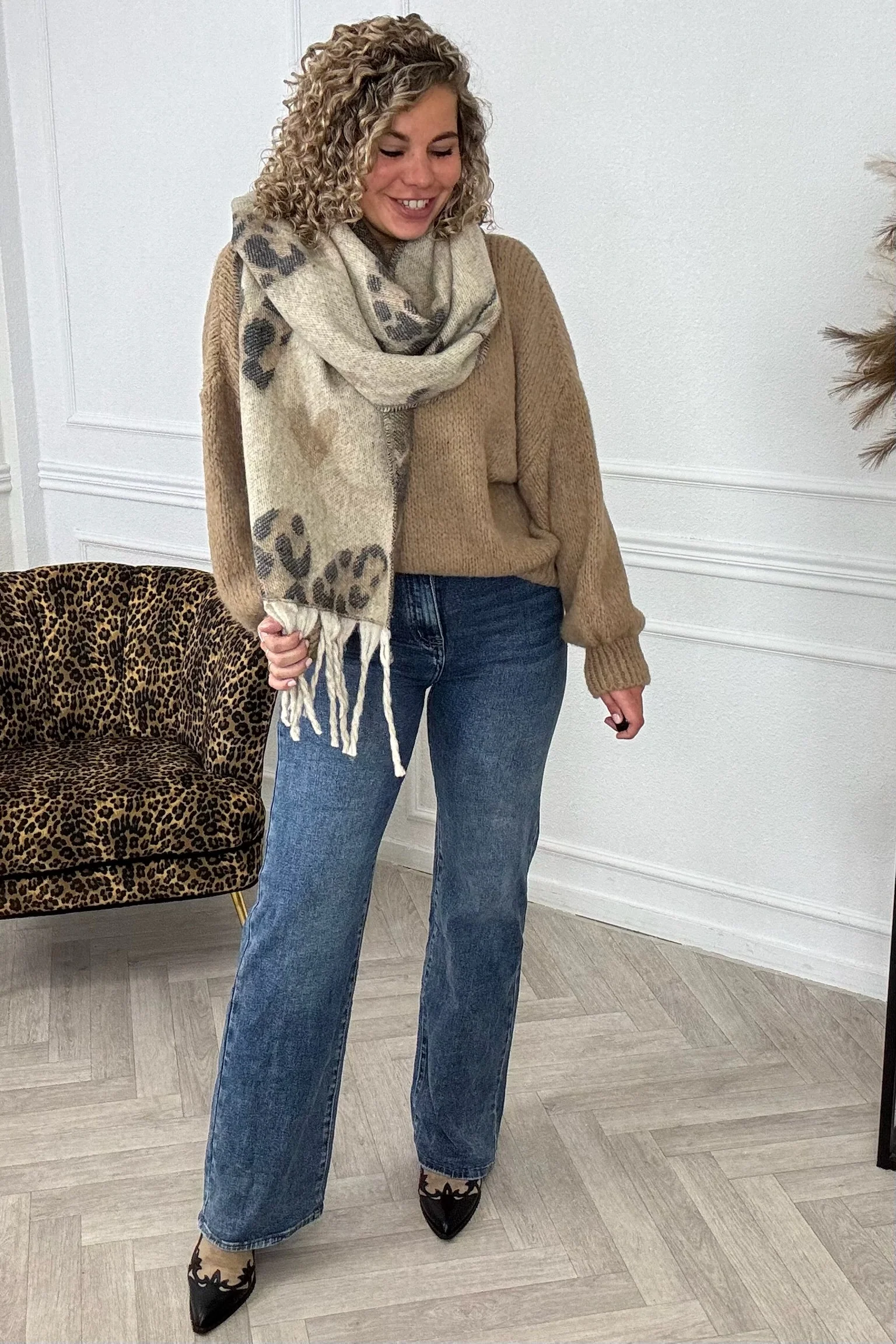 Lovely Heart Scarf - Light Brown - Image 2