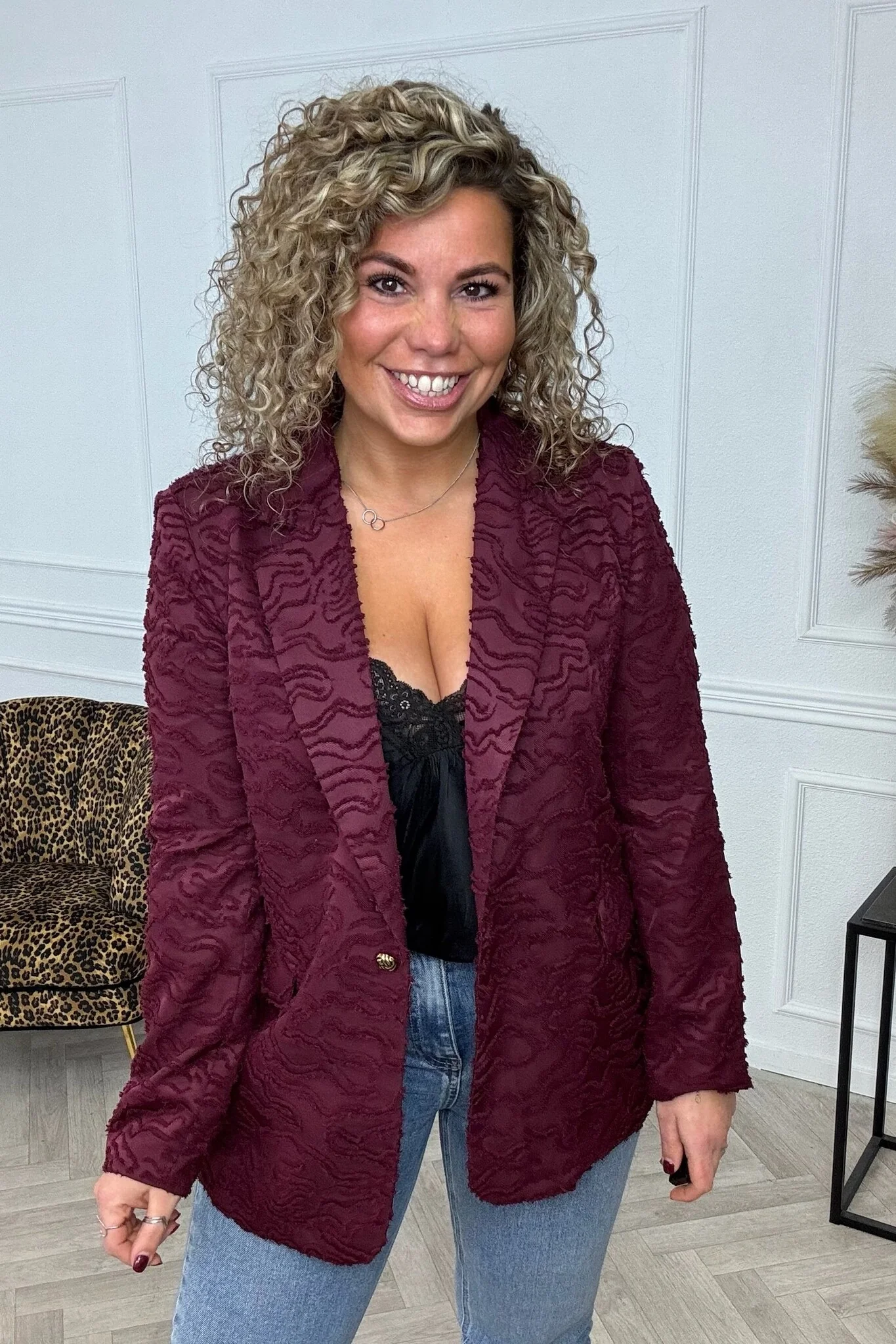 Musthave Jacquard Wavy Blazer - Burgundy
