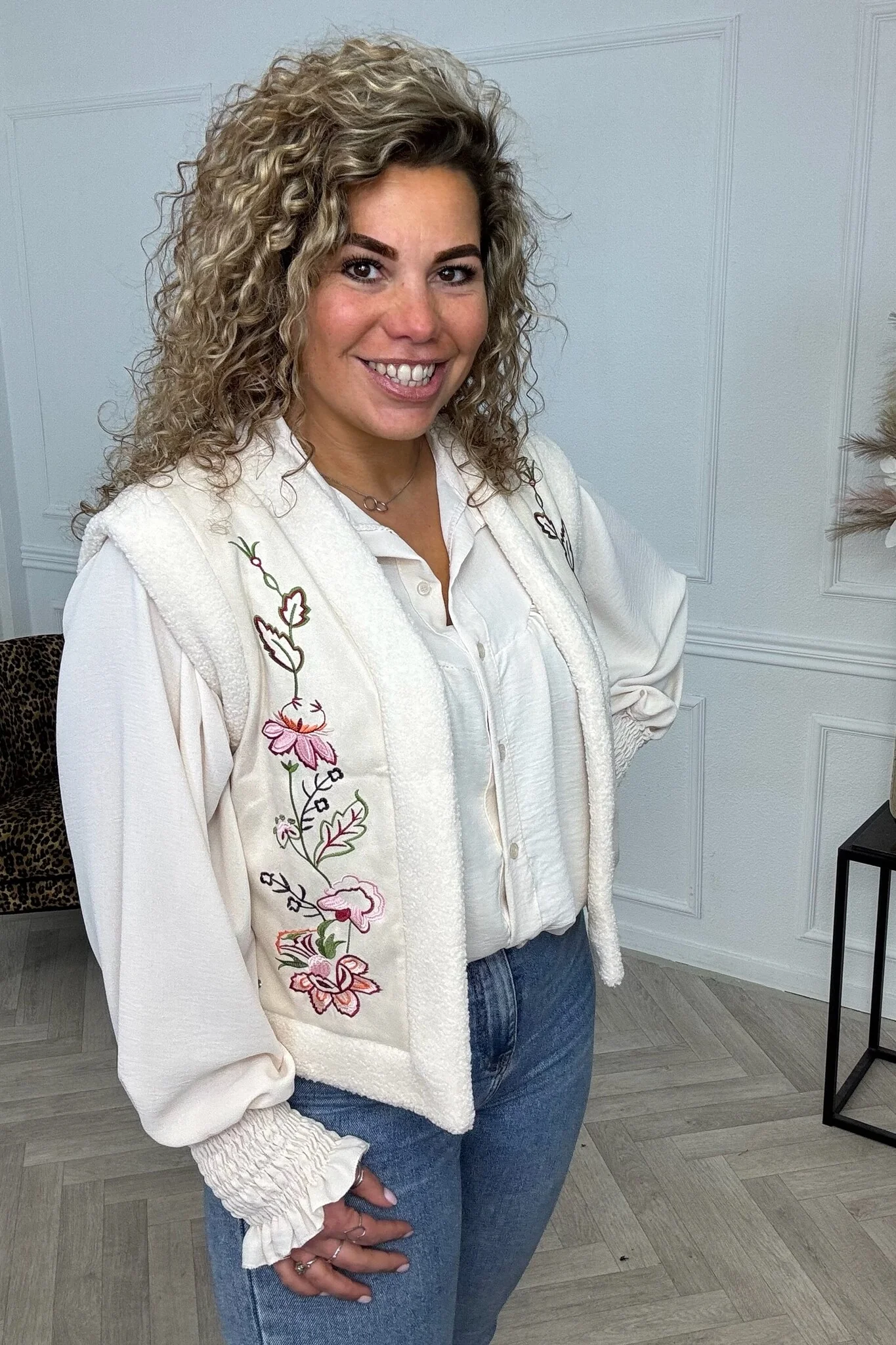 Musthave Spring Gilet - Beige/Flowers - Image 3