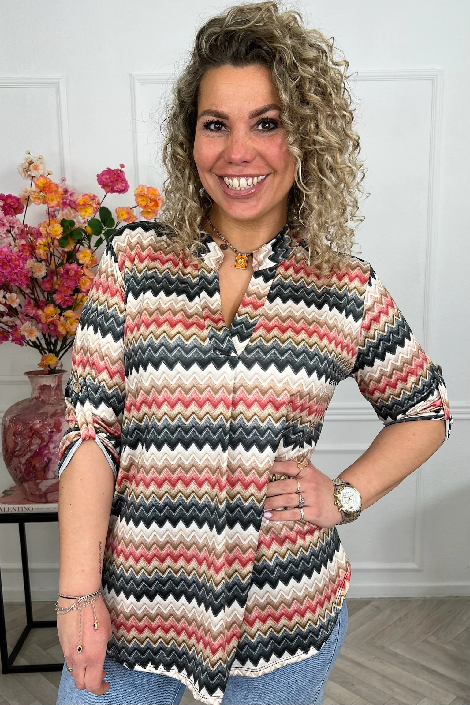 Perfect Basic Zigzag Blouse - Black - Image 3