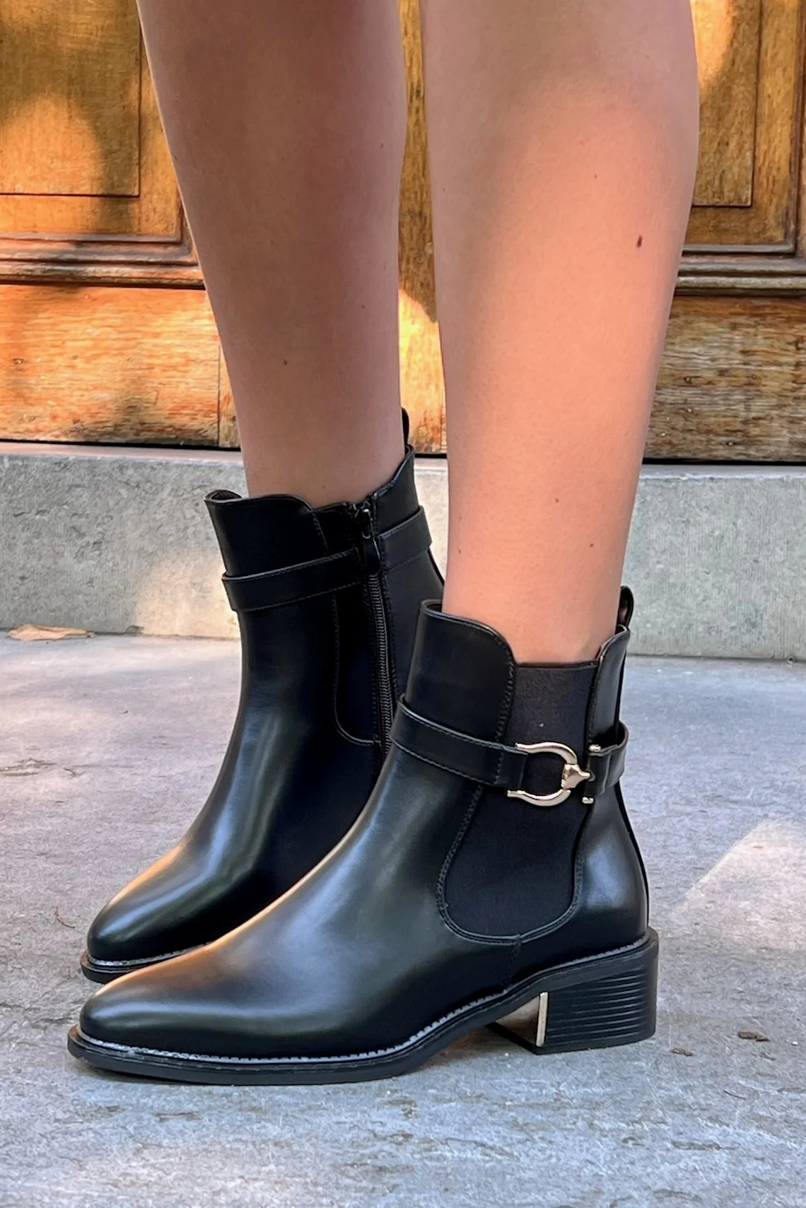 Perfect Chelsea Boots - Black/Gold