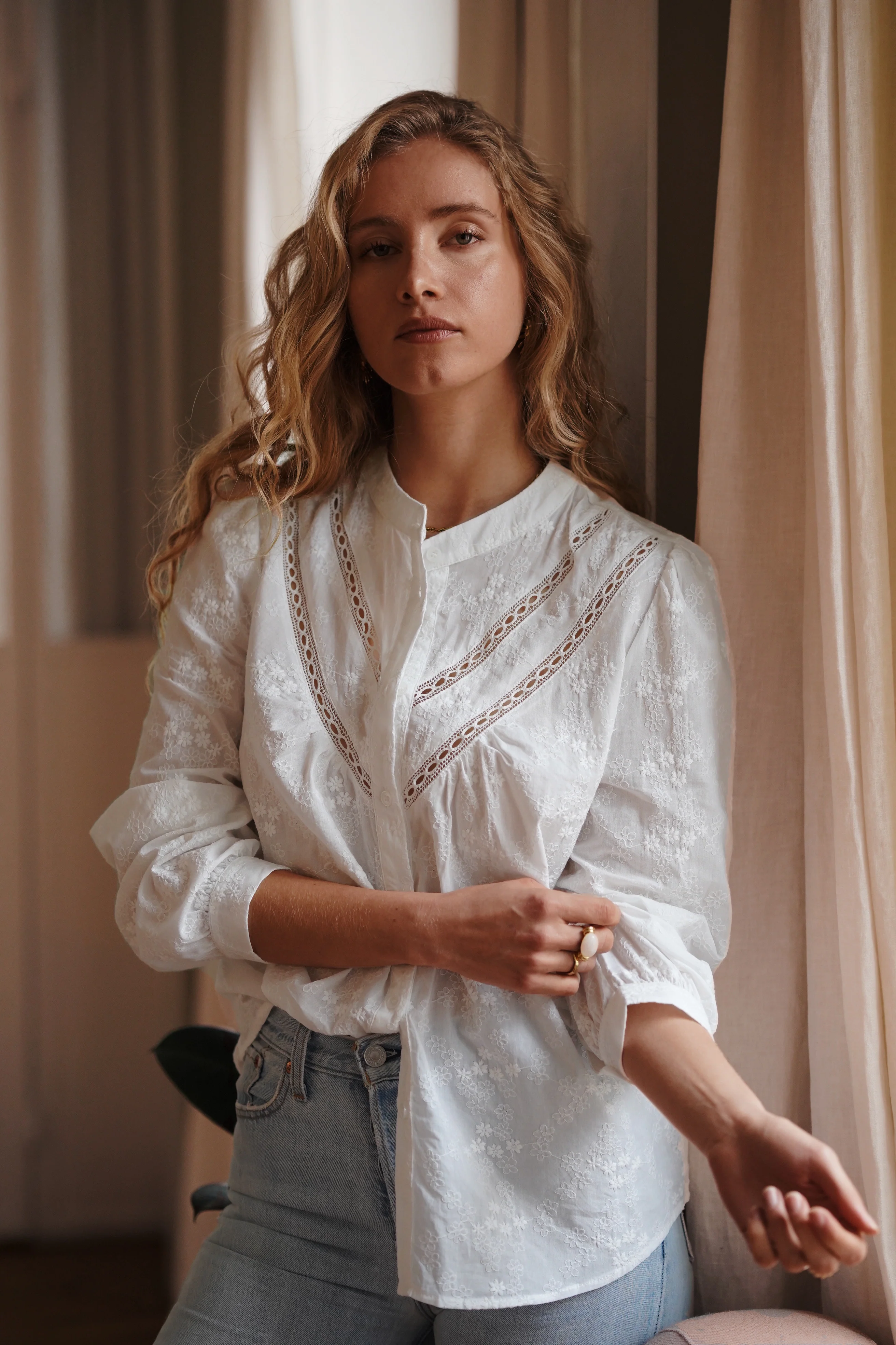 Perfect Elegant Embroidered Blouse - White