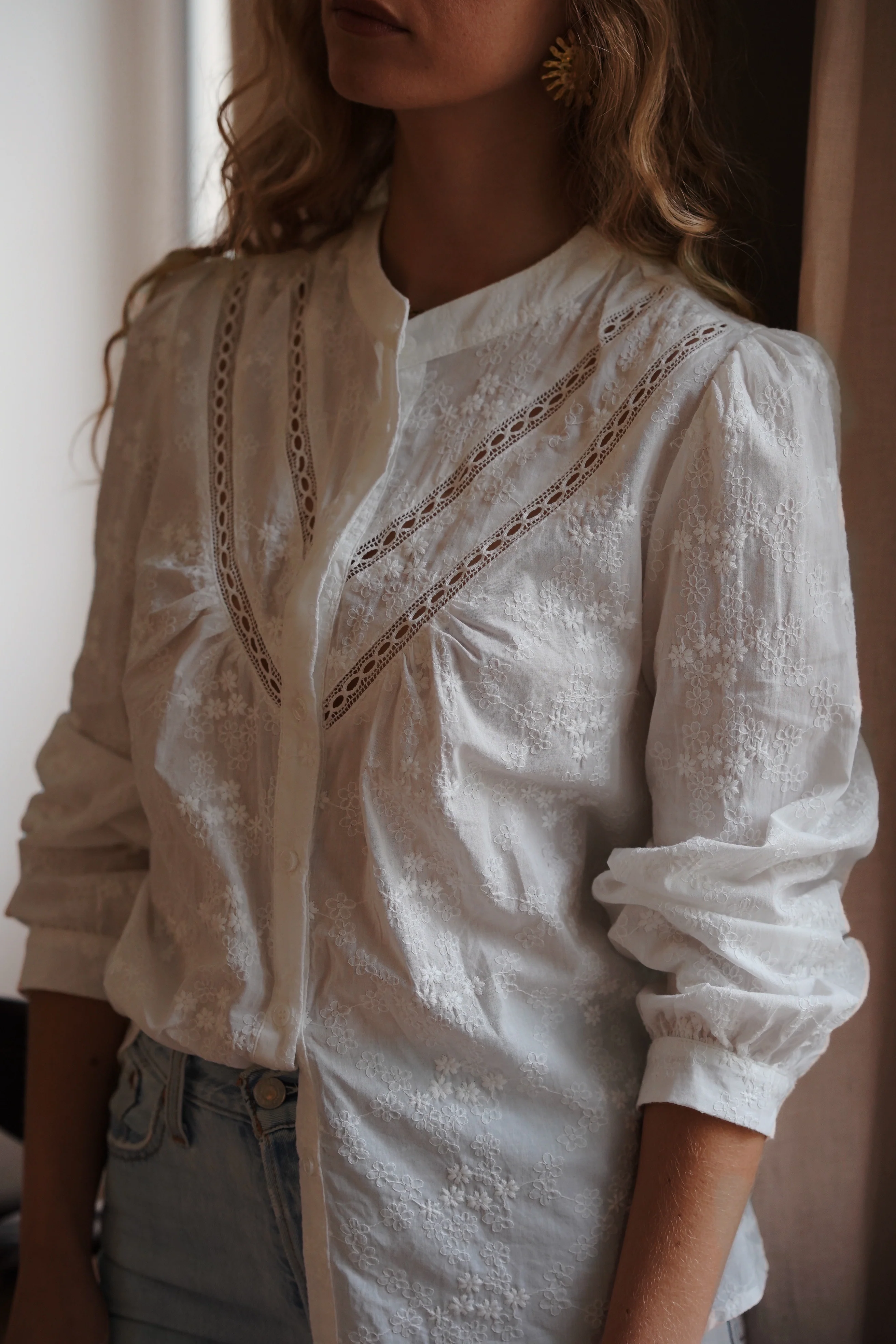 Perfect Elegant Embroidered Blouse - White - Image 4