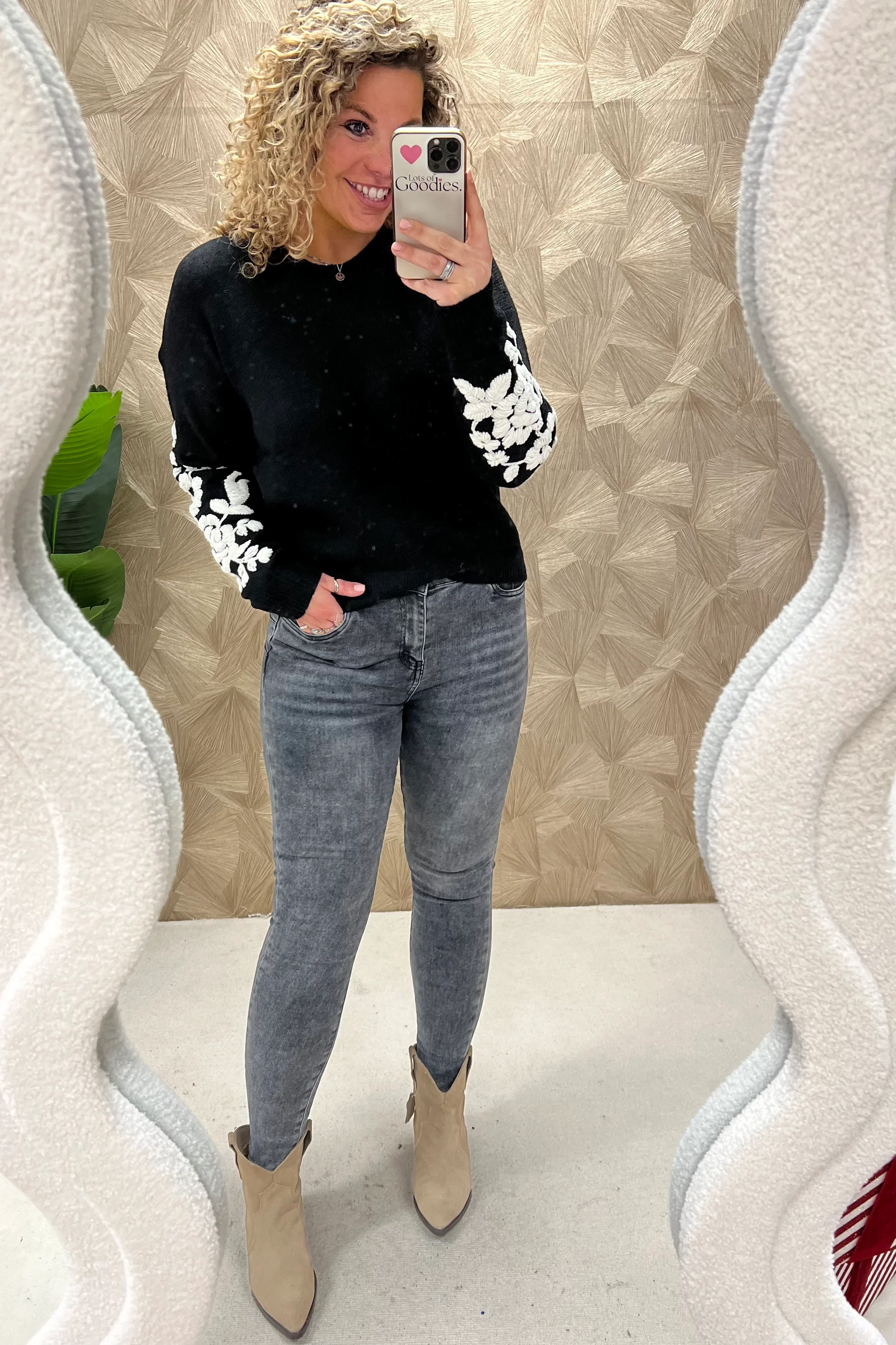 Perfect Leaves Sleeve Sweater - Black/Beige - Image 6