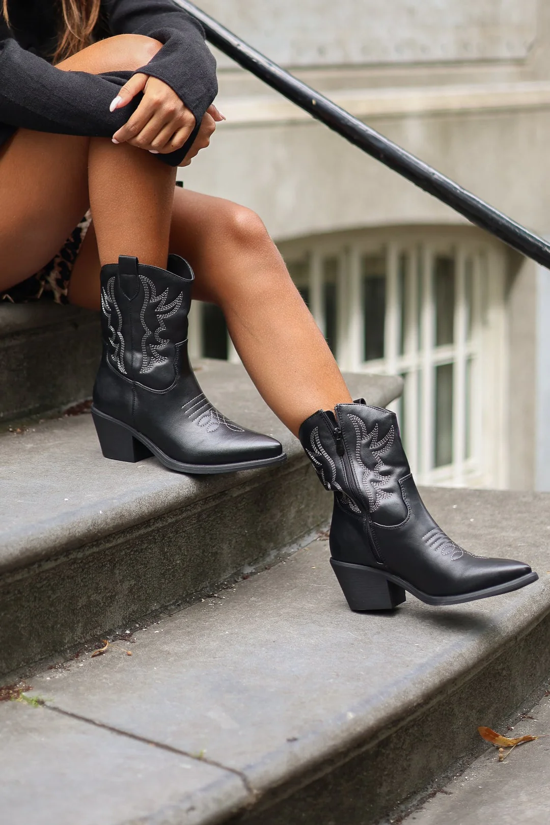 Perfect Short Cowboy Boots - Black